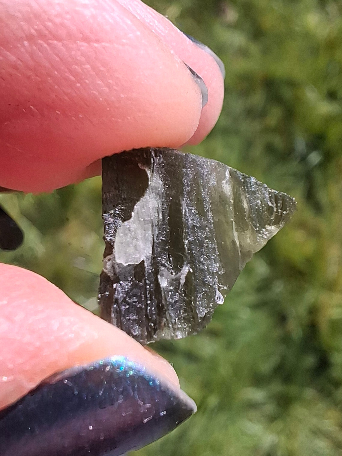Moldavite Piece, 0.85g, Tektite (Ref: 1396)