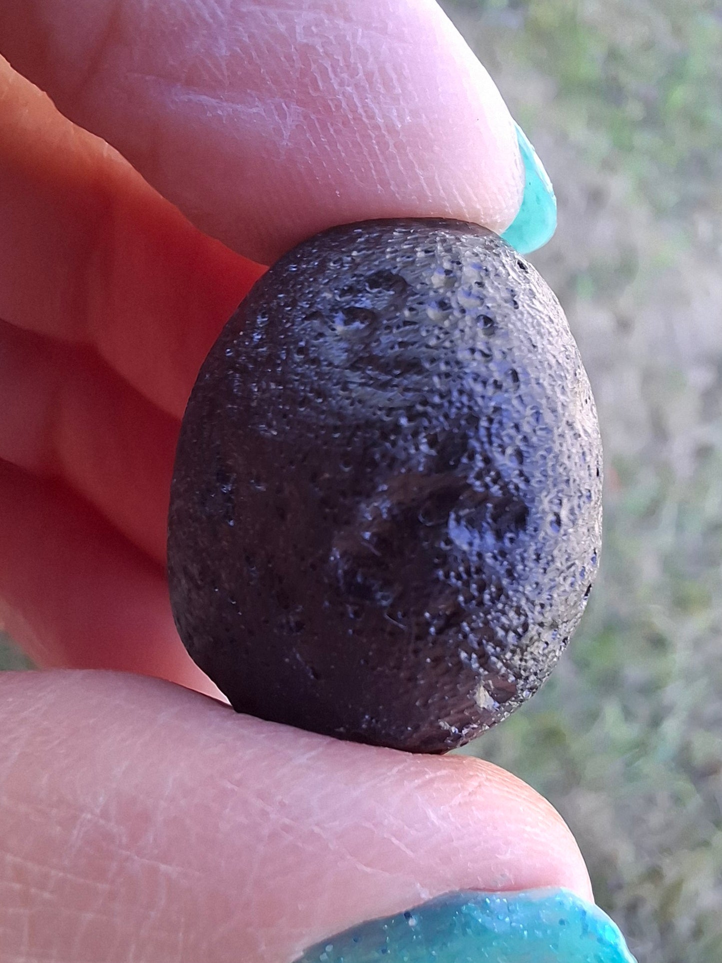 Philippinite (Rizalite), 11.42g, Tektite
