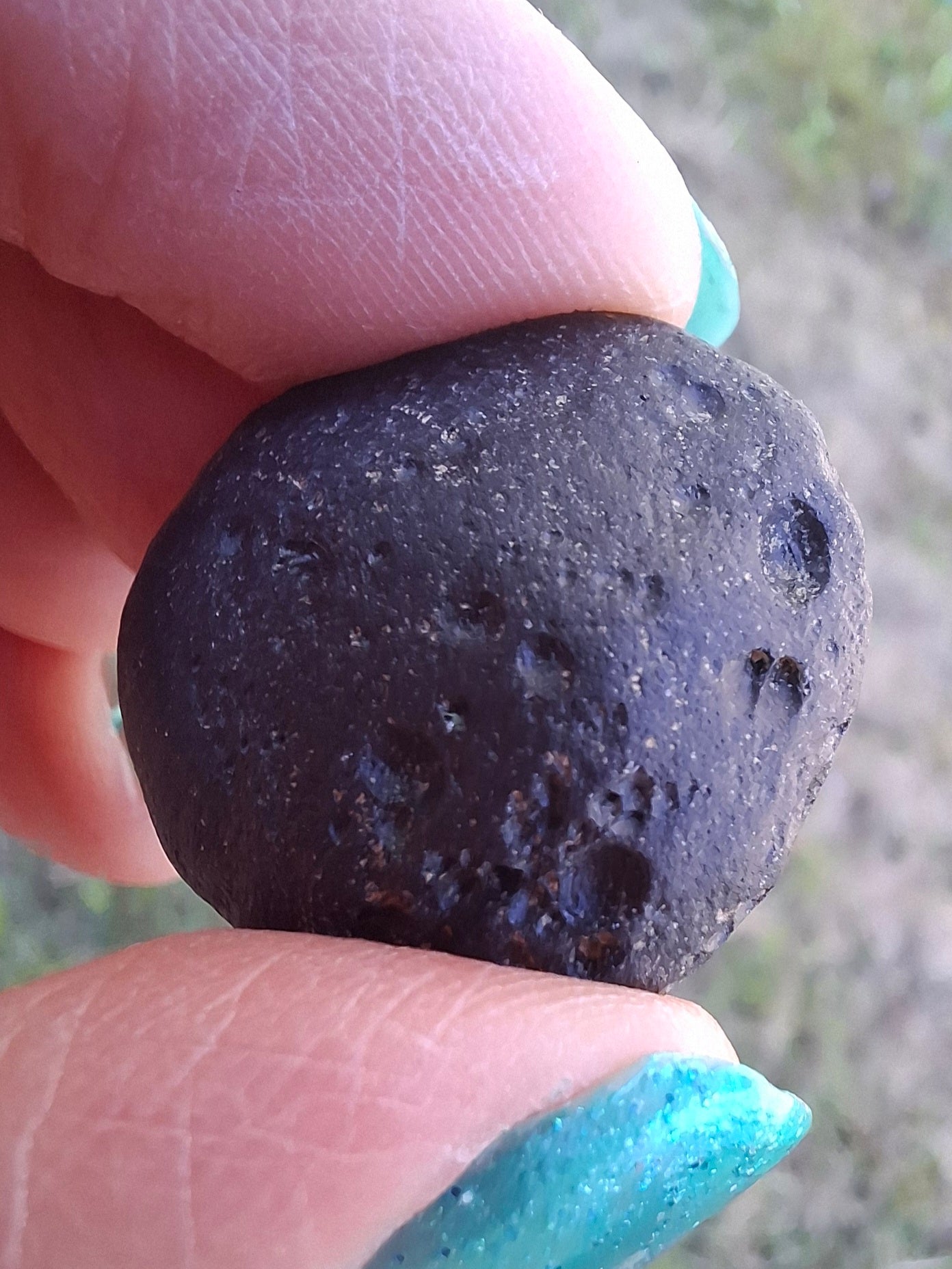 Philippinite (Rizalite), 7.48g, Tektite