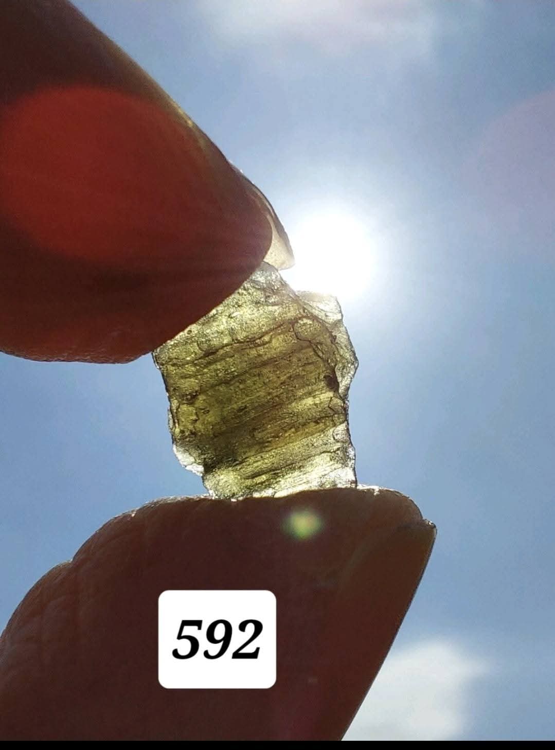 Moldavite Piece, 0.57g, Tektite (Ref: 592)