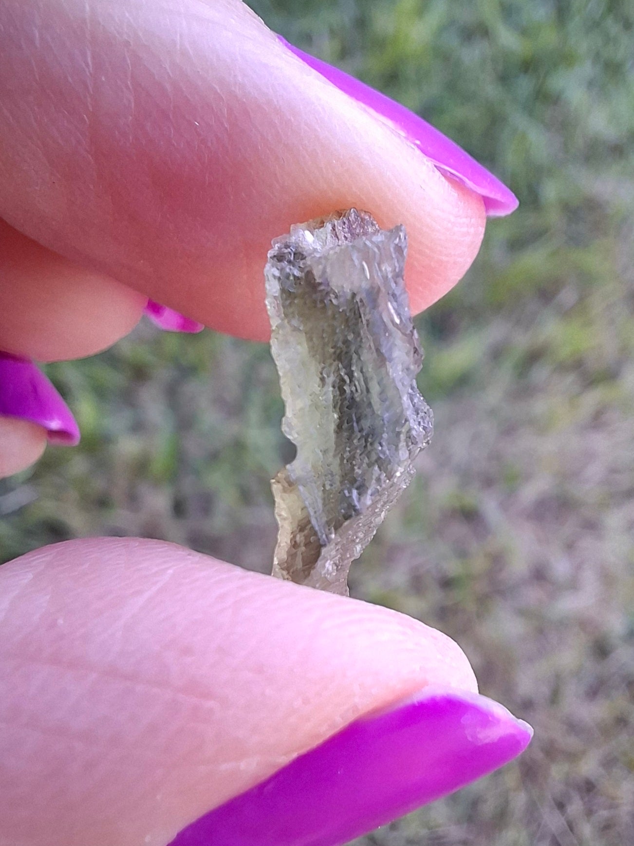 Moldavite Piece, 0.48g, Tektite (Ref: 1463)