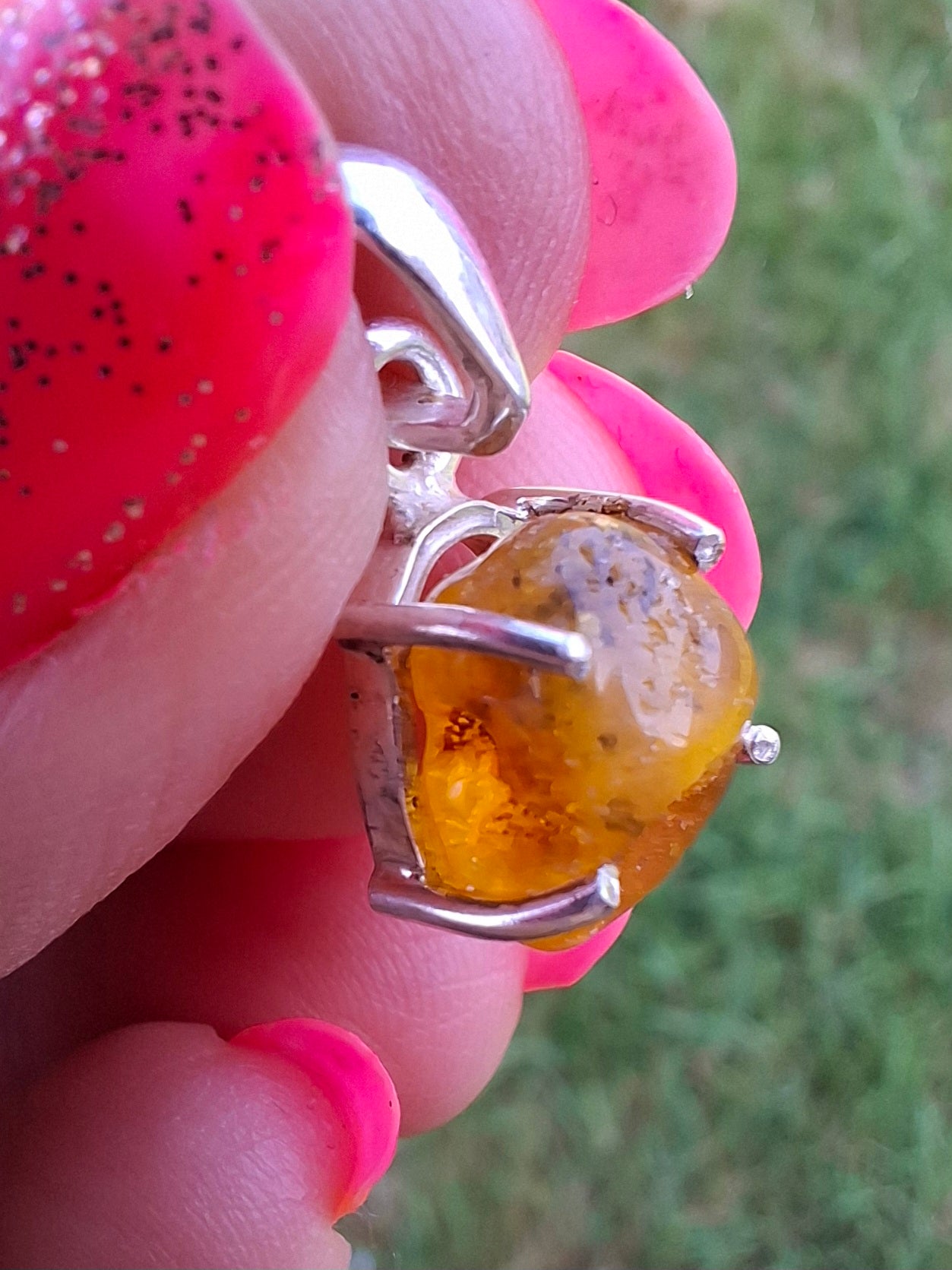 Baltic Amber Pendant, 925 Silver, Fossil (Ref: AP17)