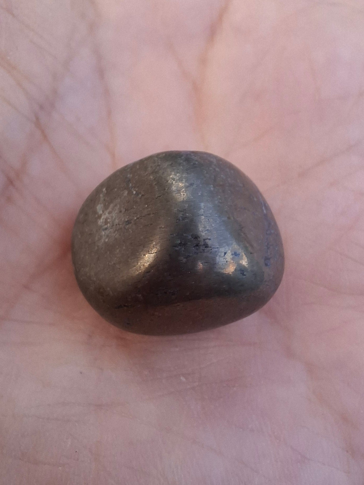 Apache Gold Tumble Stone, Crystal (Ref: T225)