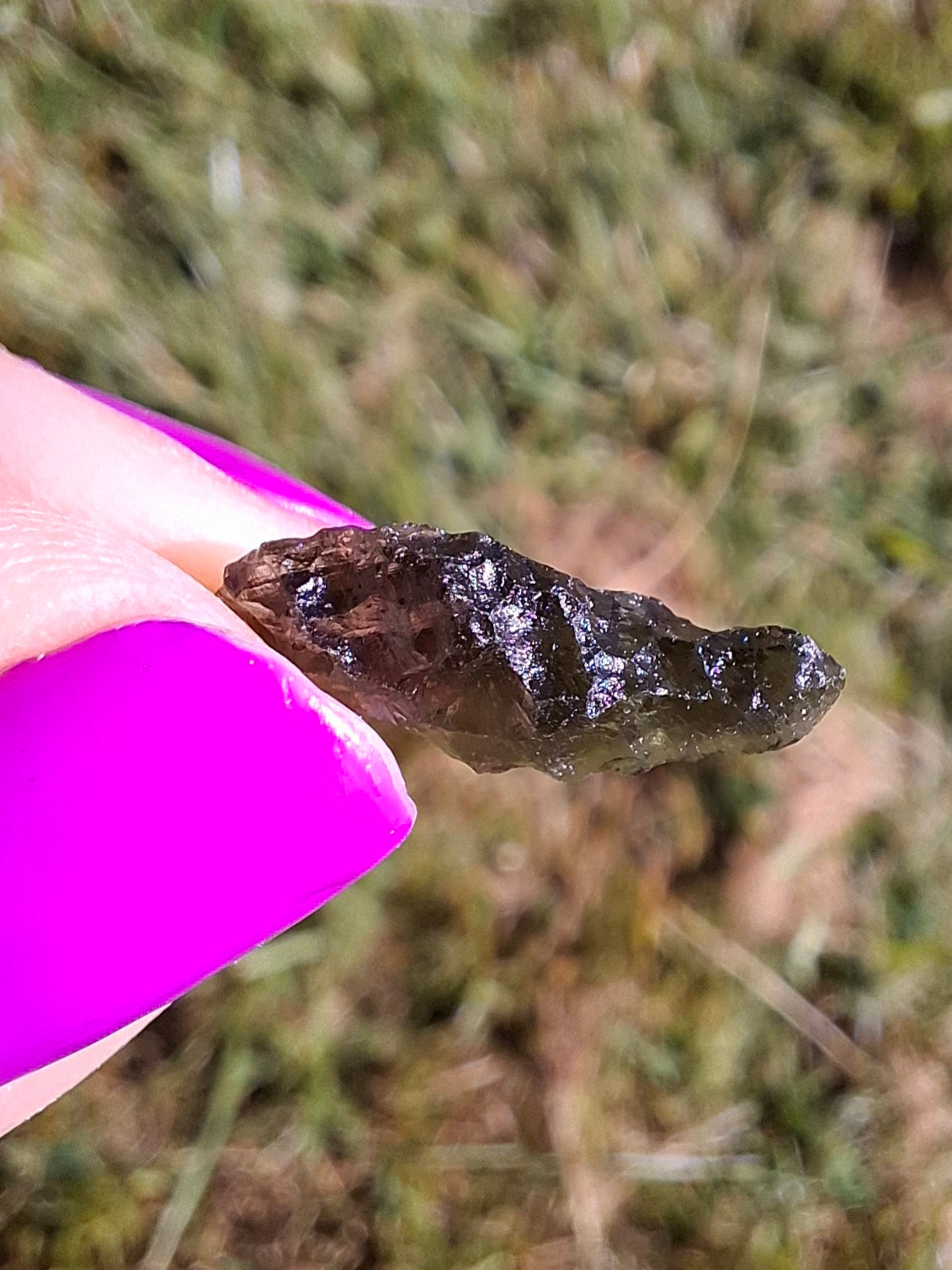Moldavite Piece, 0.61g, Tektite (Ref: 1457)