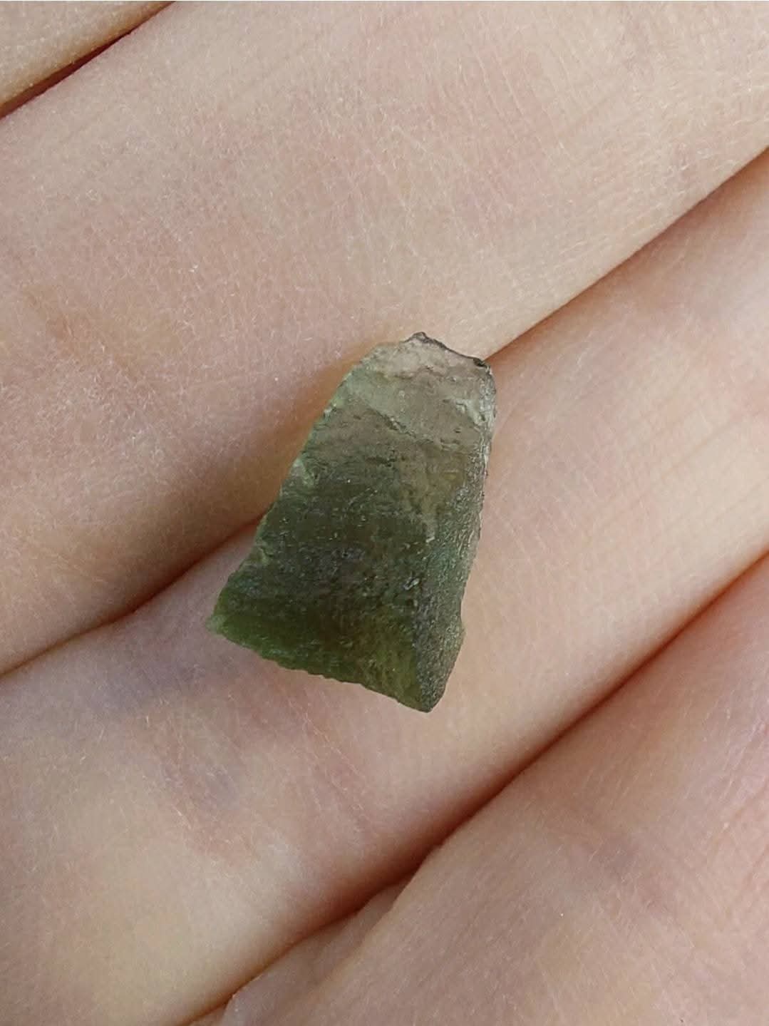 Moldavite Piece, 0.59g, Tektite (Ref: 892)
