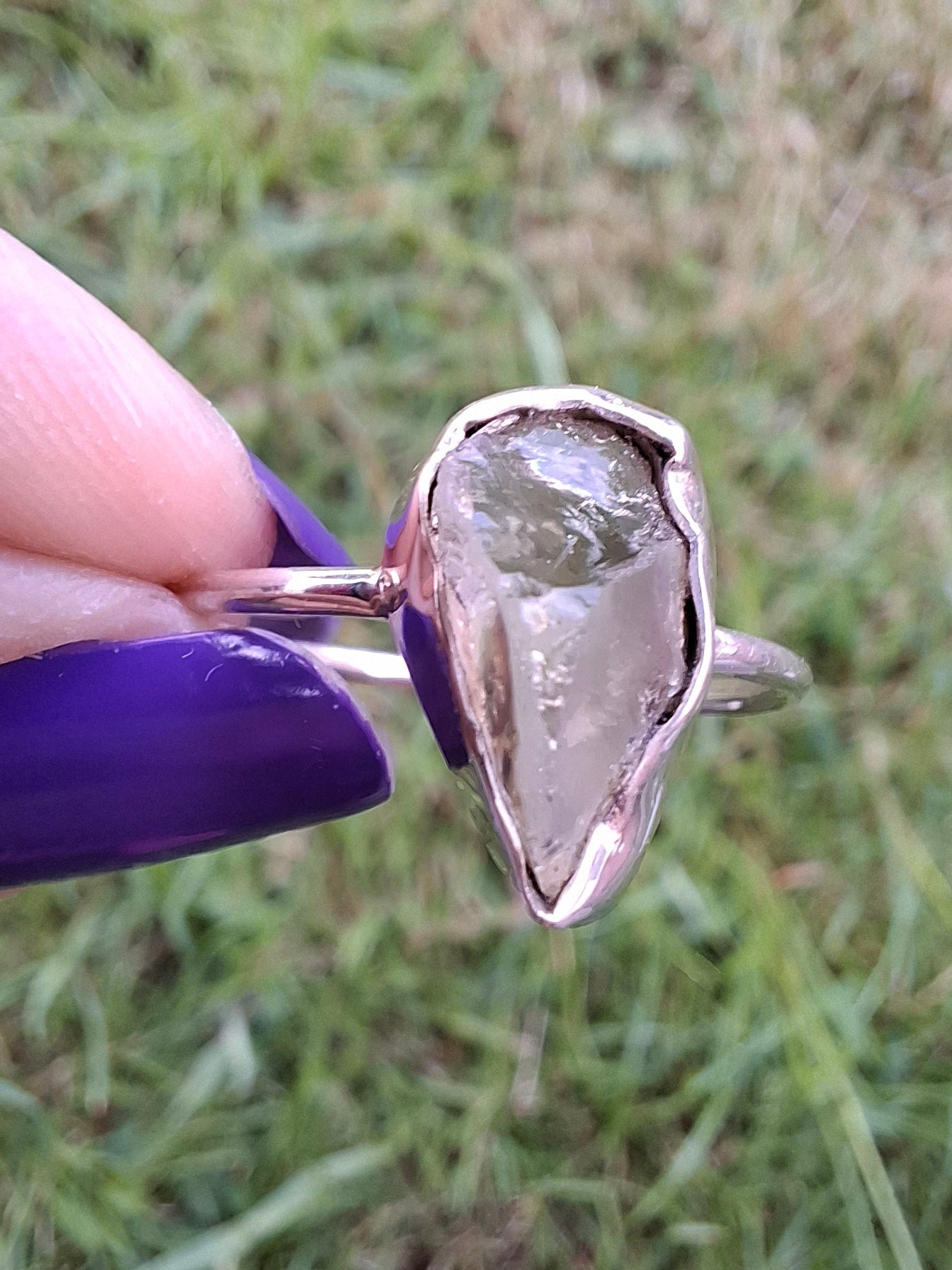 Libyan Desert Glass Ring, size large V, 925 Silver, Tektite (Ref: LR57)