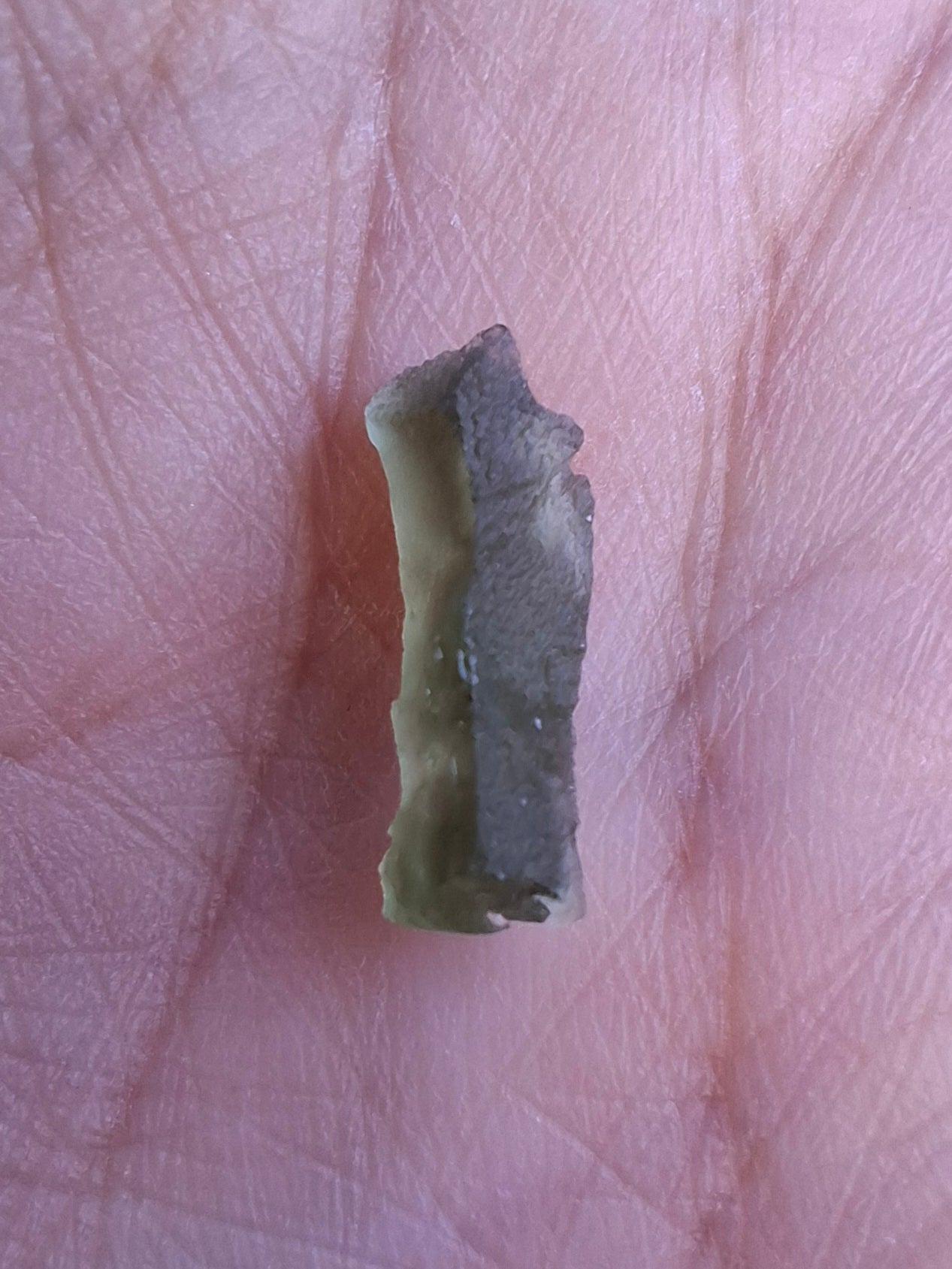 Moldavite Piece, 0.40g, Tektite (Ref: 1487)