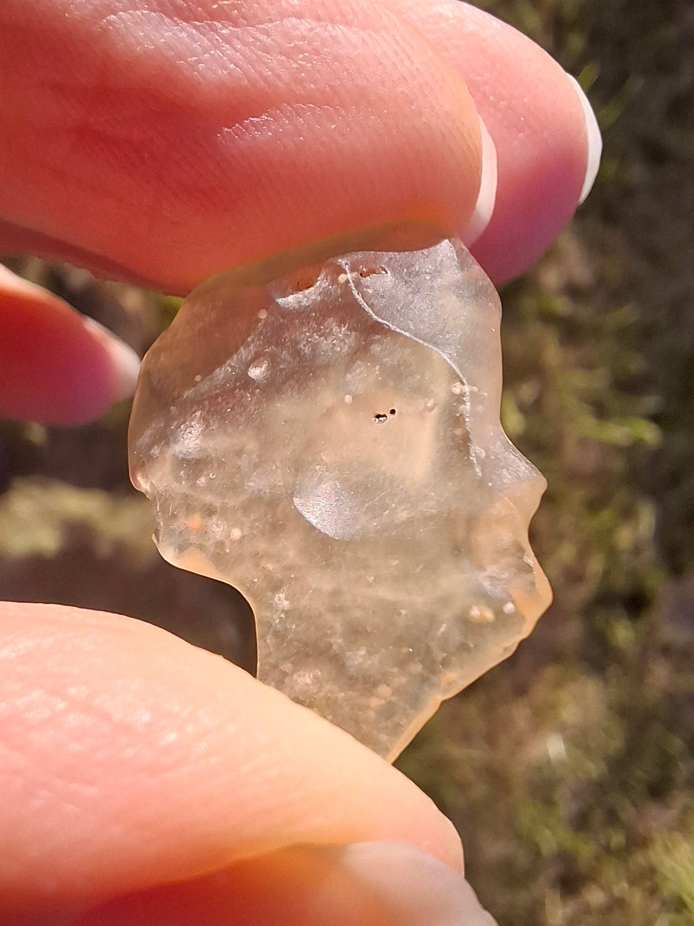 Libyan Desert Glass small Piece, 1.85g, Tektite (Ref: LE256)