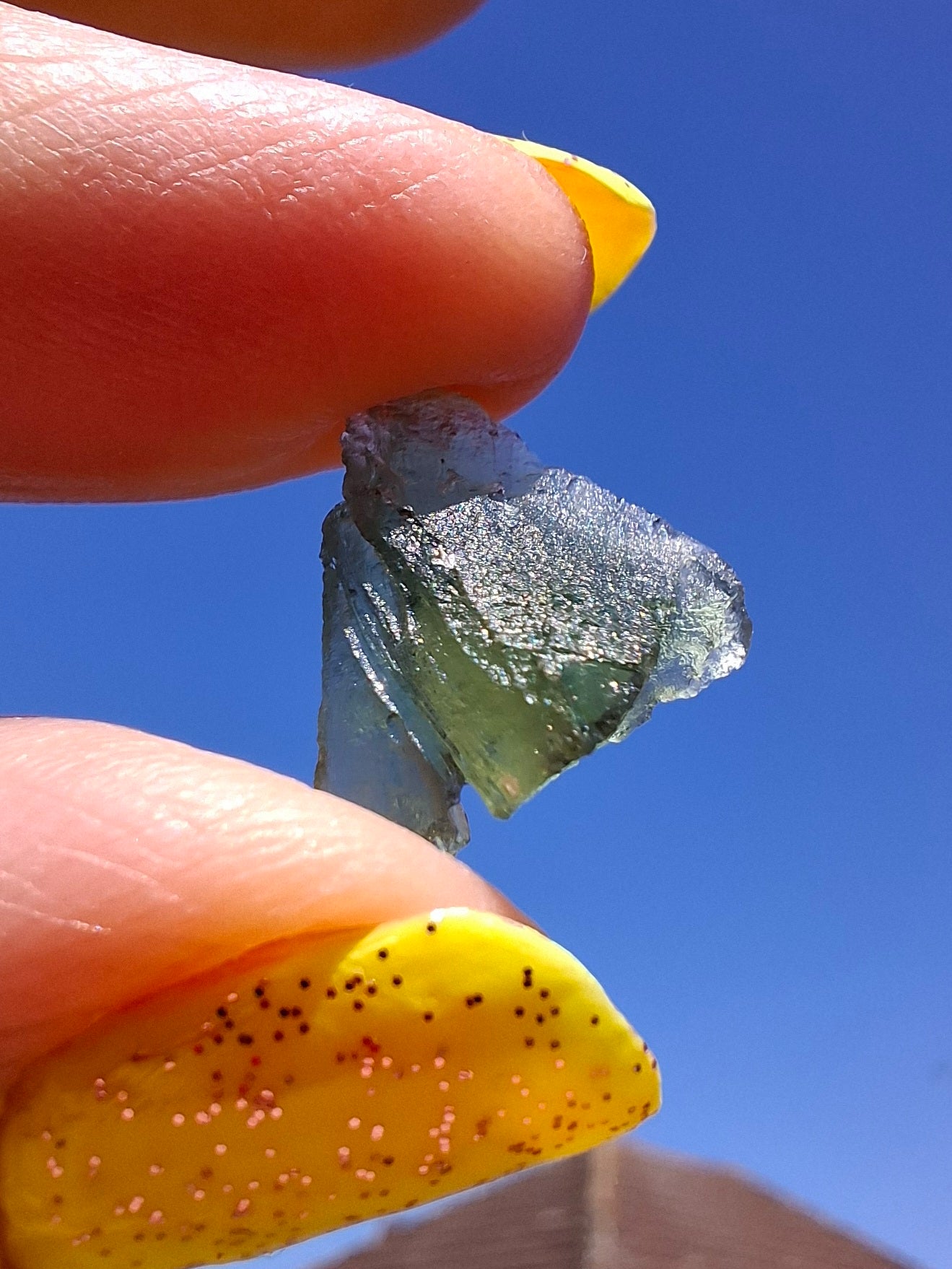 Moldavite Piece, 0.87g, Tektite (Ref: 1477)