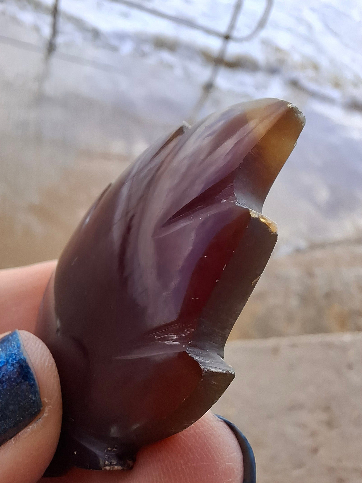 Red Amber Leaf Carving, 8.45g, Fossil (Ref: Leaf1)