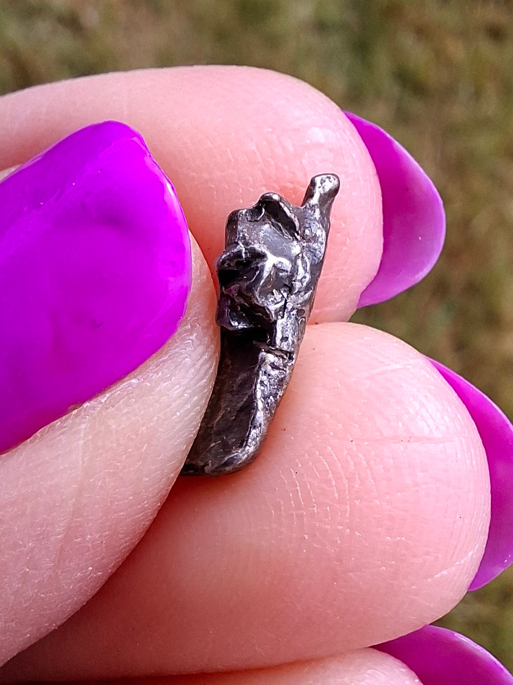 Campo del Cielo, 0.99g, Nickel Iron Meteorite (Ref: C5)