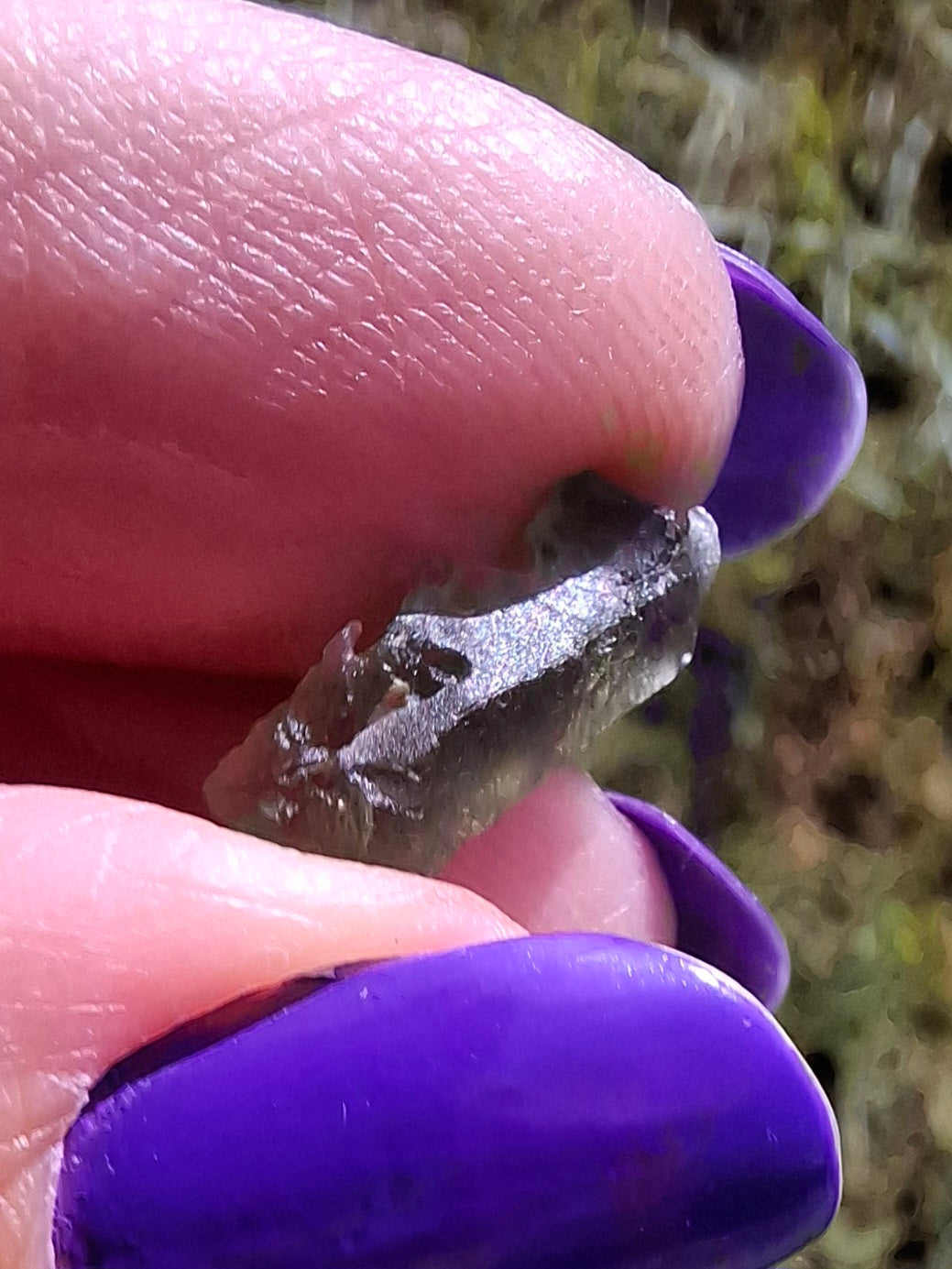 Moldavite Piece, 0.40g, Tektite (Ref: 1487)