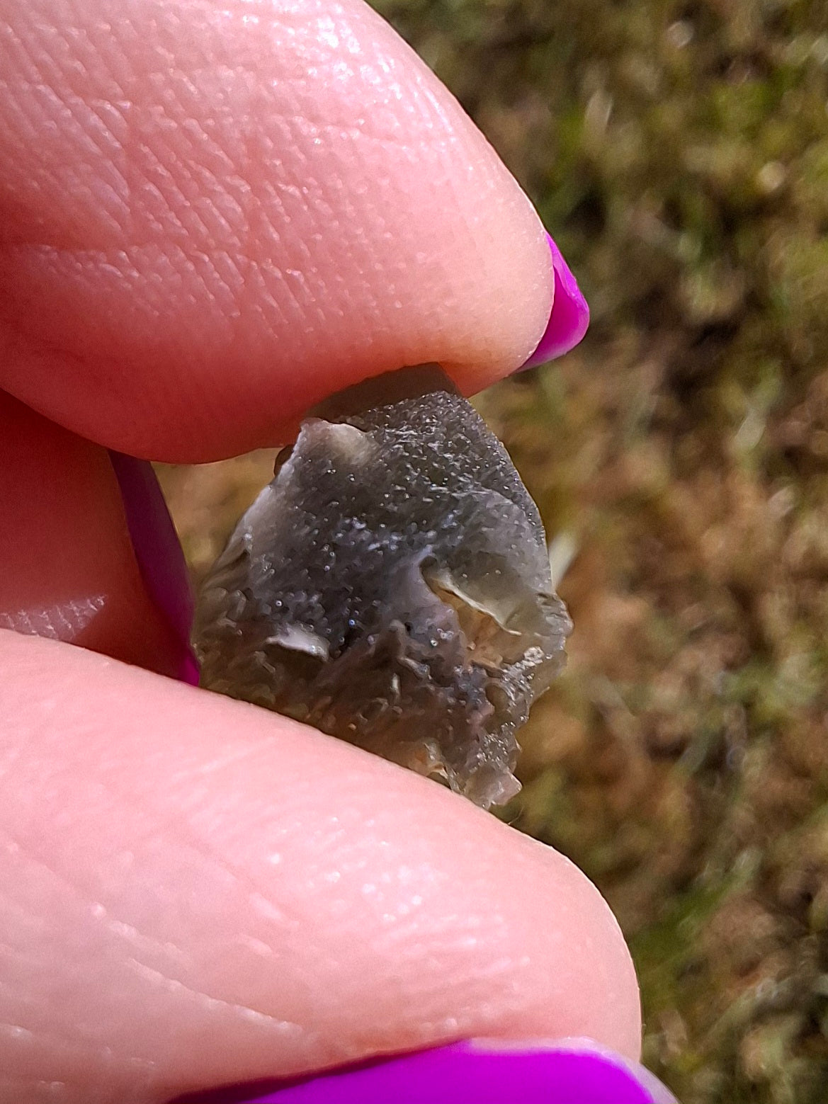 Moldavite Piece, 0.85g, Tektite (Ref: 1462)