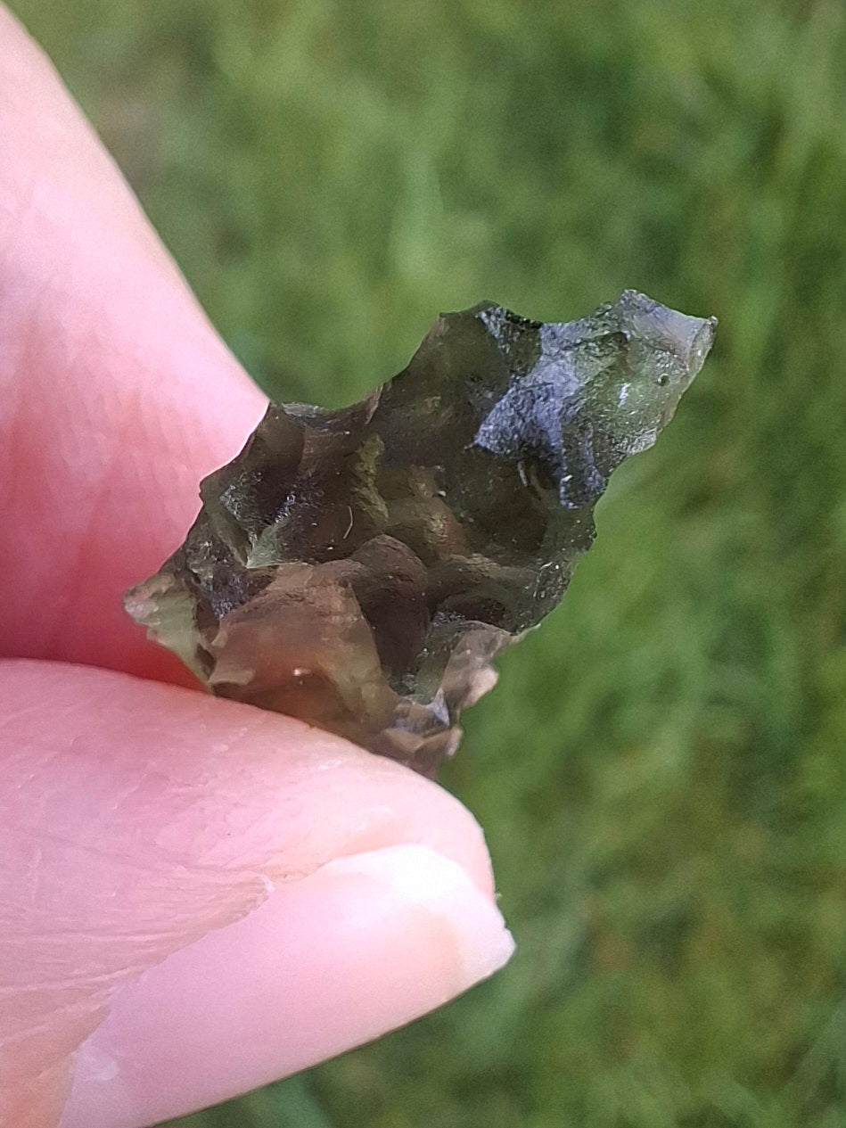 Moldavite Piece, JEZKOVNA BESEDNICE, 1.16g, Tektite (Ref: 1285)