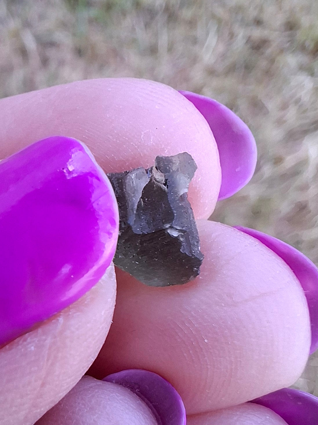 Moldavite Piece, 0.53g, Tektite (Ref: 1446)
