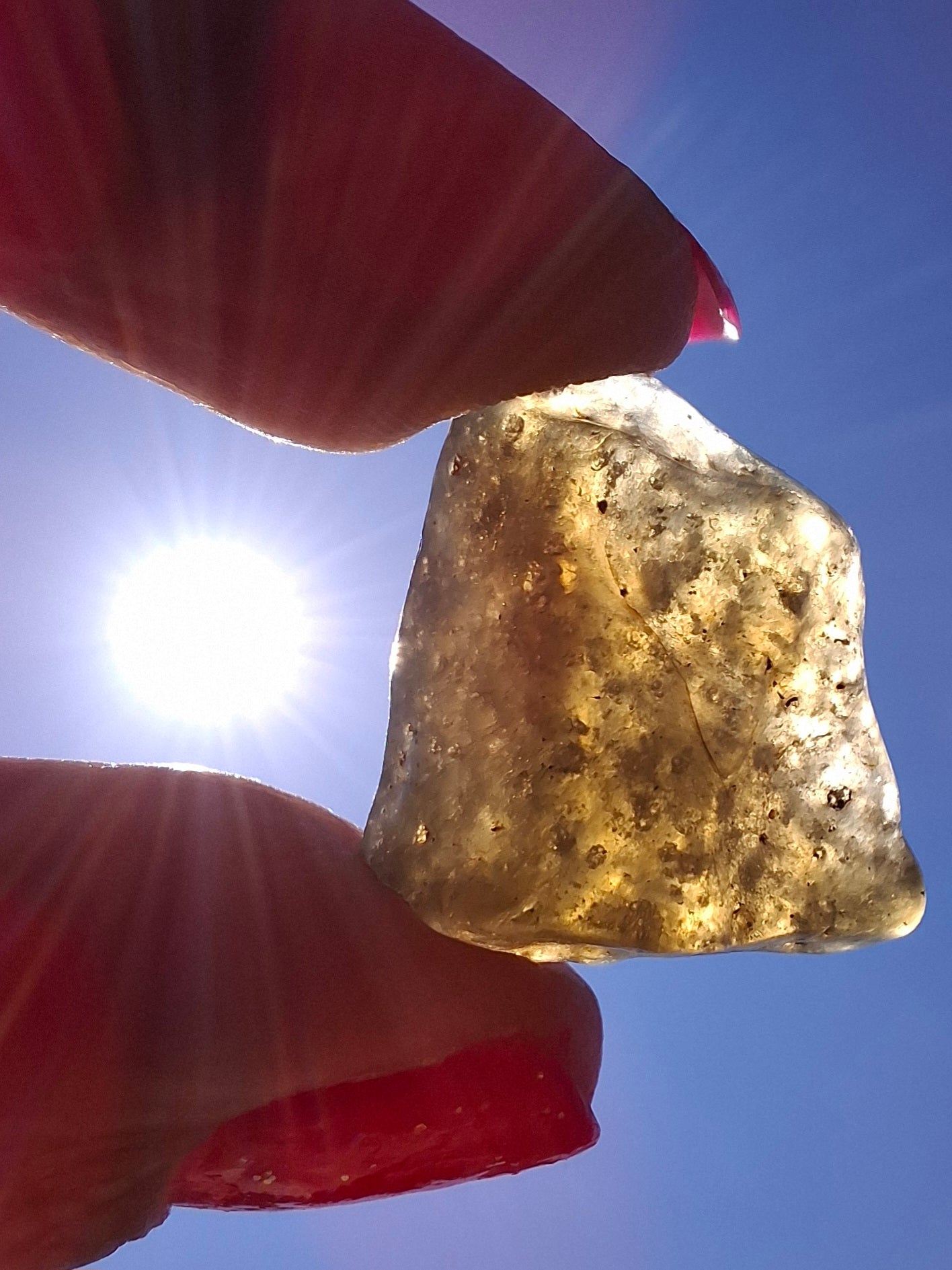 Libyan Desert Glass (darker) Piece, 3.40g, Tektite (Ref: L1362)