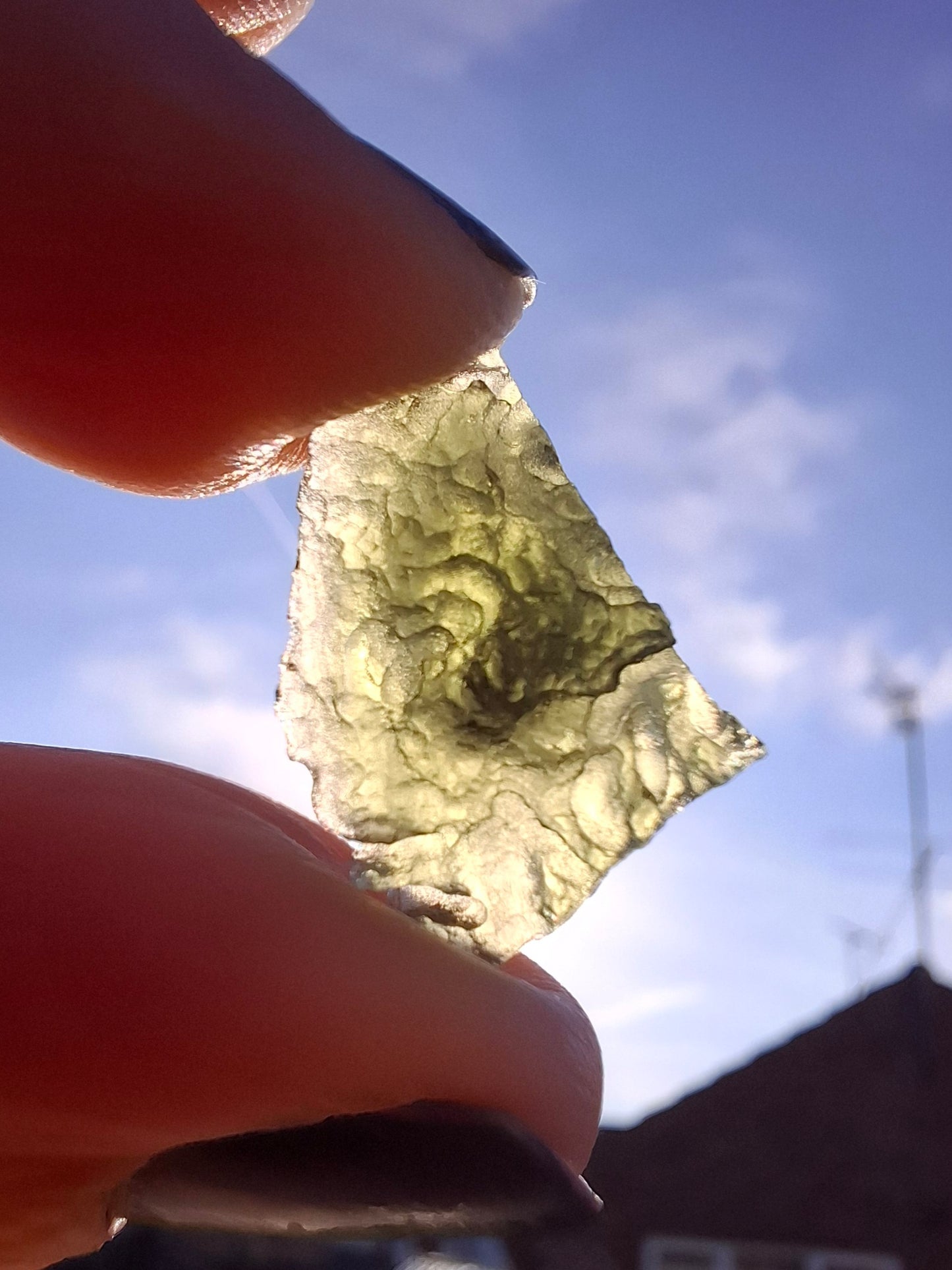 Moldavite Piece, 1.65g, Tektite (Ref: 1387)
