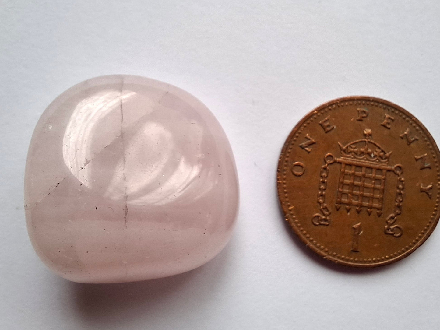 Rose Quartz, Tumble Stone, Crystal (Ref: T92)