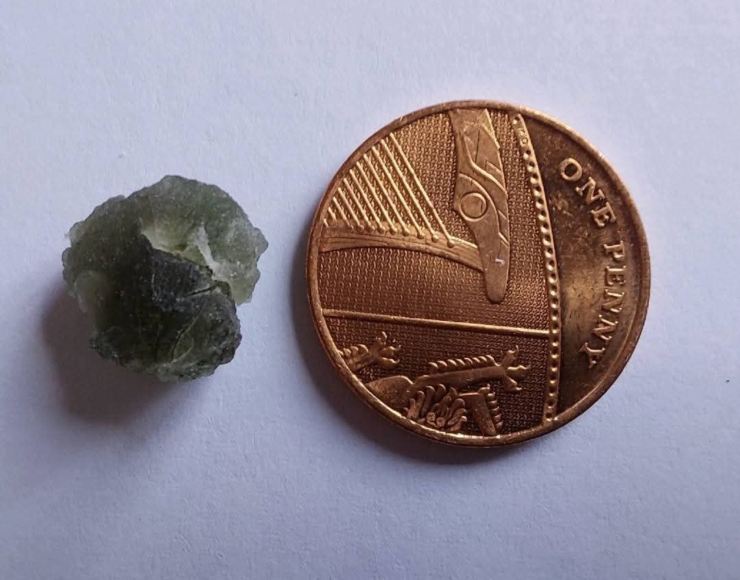 Moldavite Piece, 0.93g, Tektite (Ref: 775)