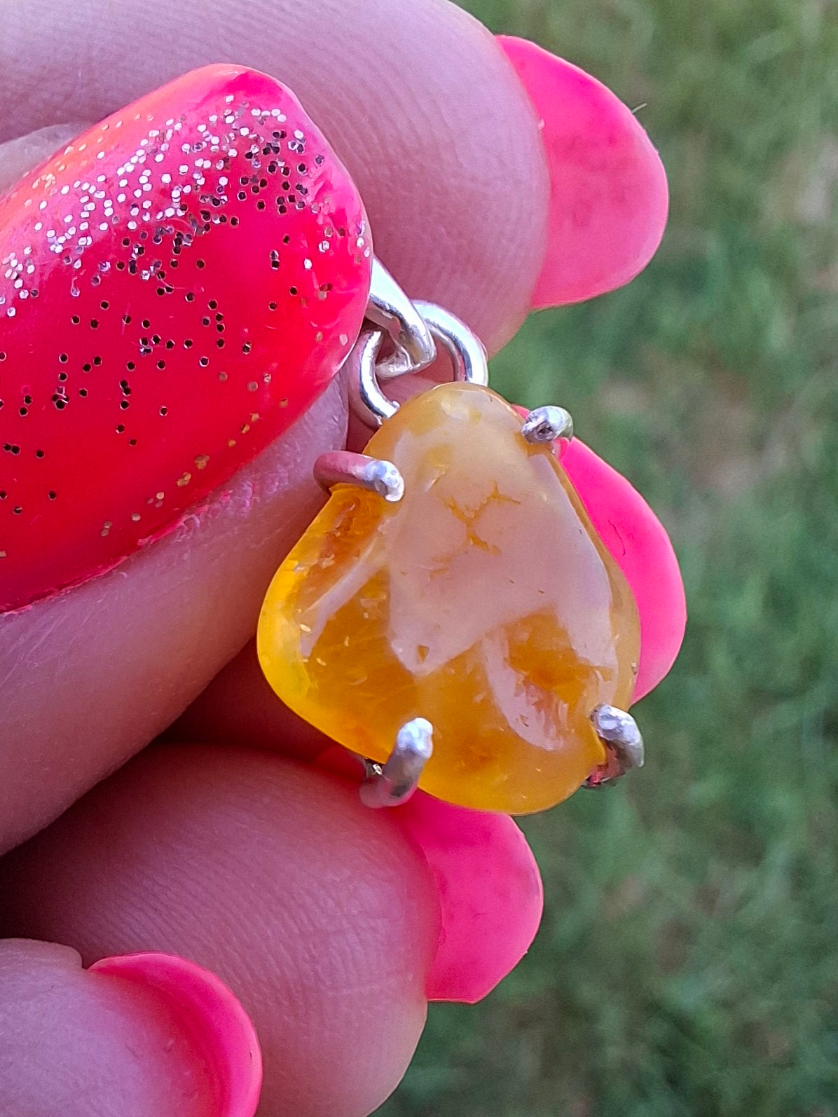 Baltic Amber Pendant, 925 Silver, Fossil (Ref: AP28)