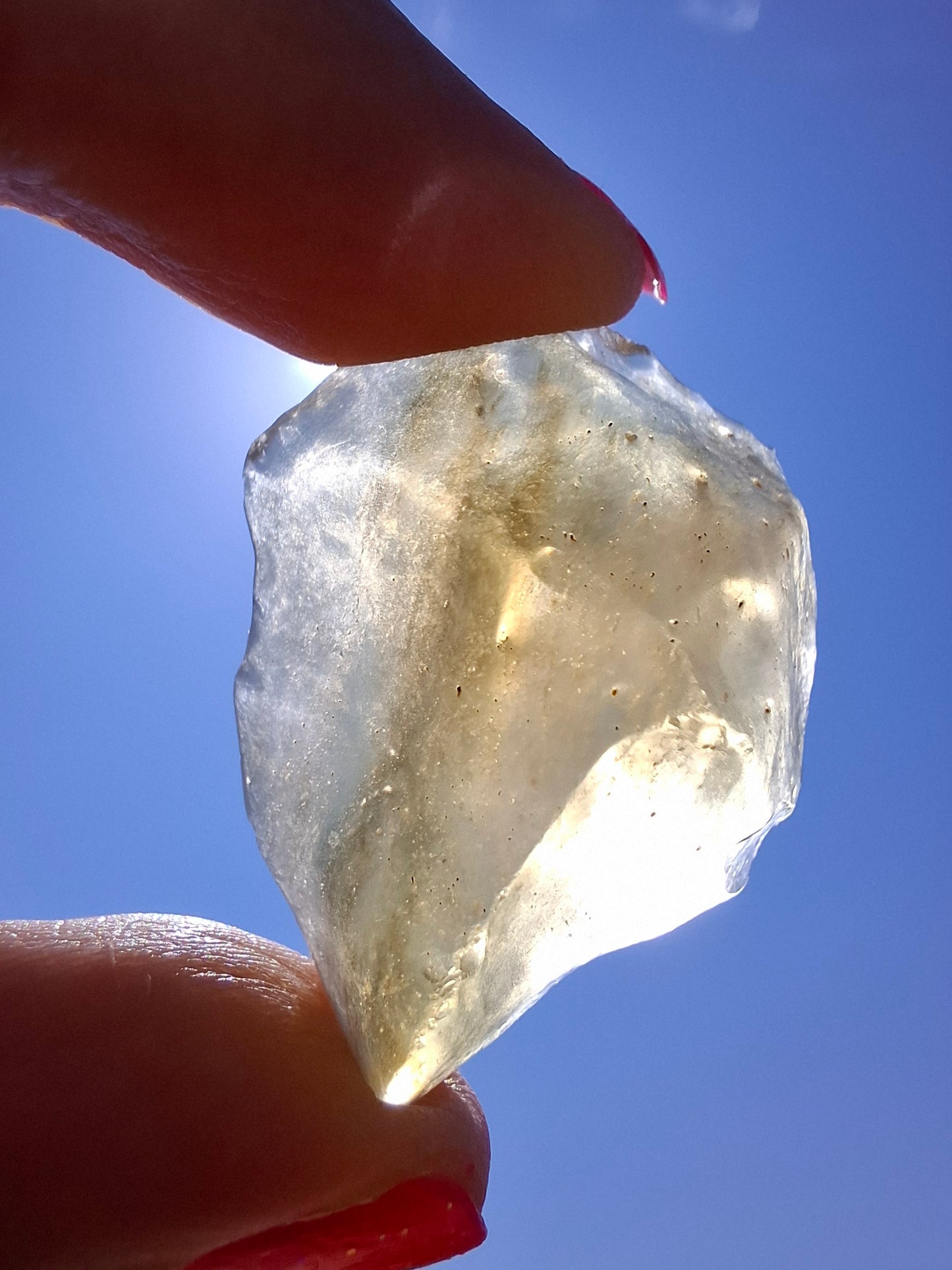 Libyan Desert Glass (darker) Piece, 12.00g, Tektite (Ref: L1377)