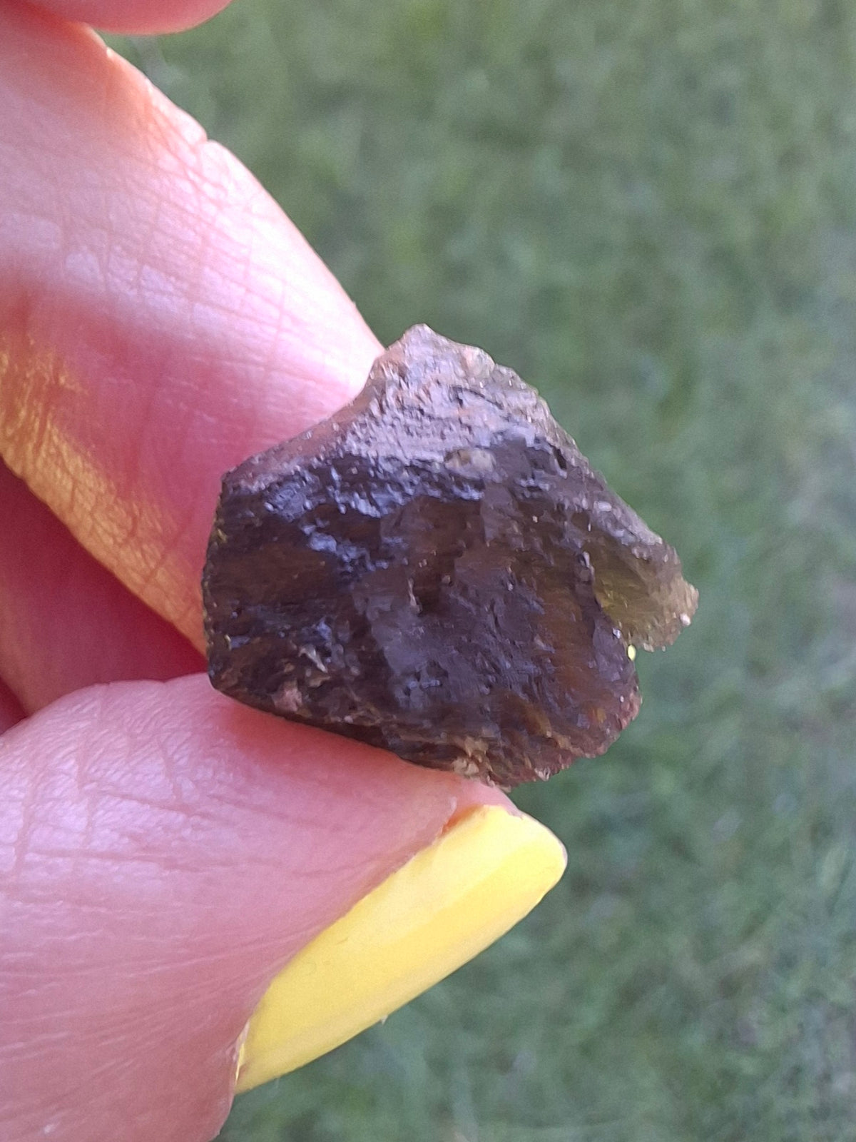 Moldavite Piece, 2.22g, Tektite (Ref: 1514)