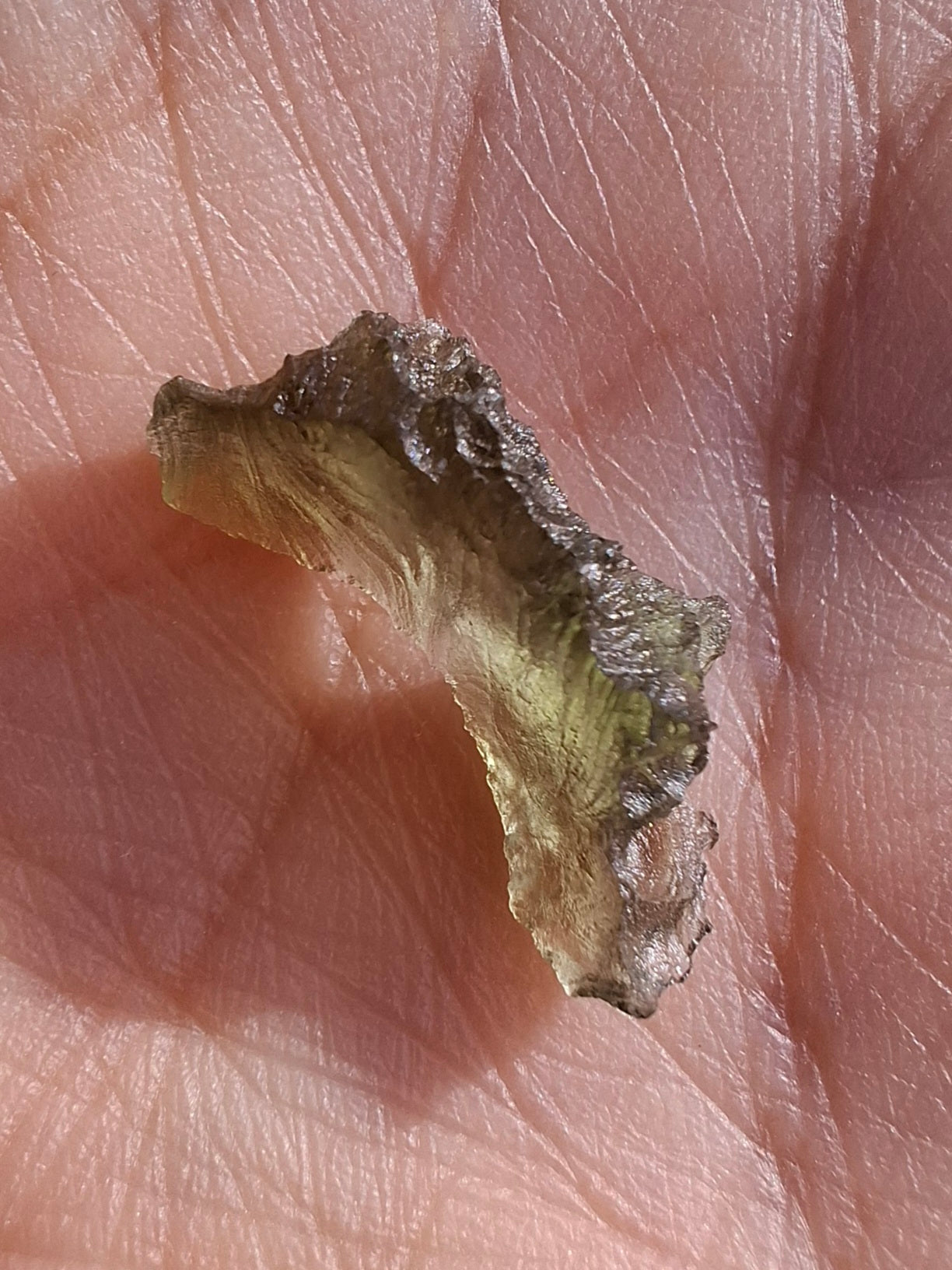 Moldavite Piece, 0.69g, Tektite (Ref: 1486)