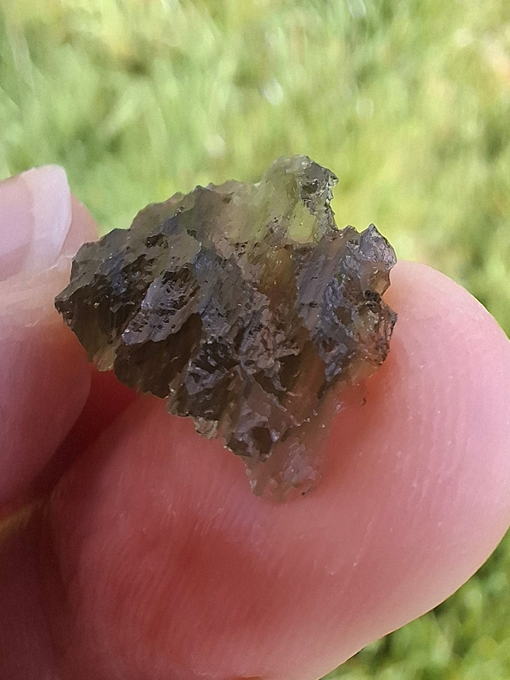 Moldavite Piece, JEZKOVNA BESEDNICE, 1.32g, Tektite (Ref: 1280)