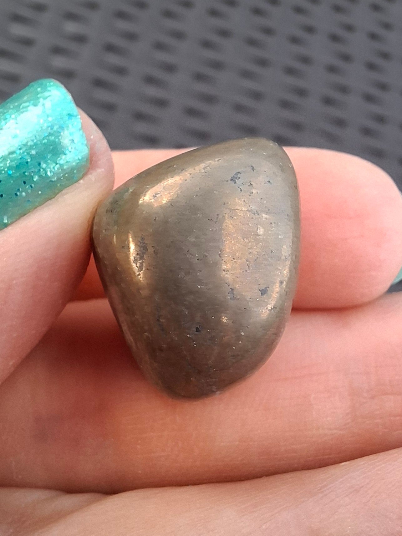 Apache Gold Tumble Stone, Crystal (Ref: T225)