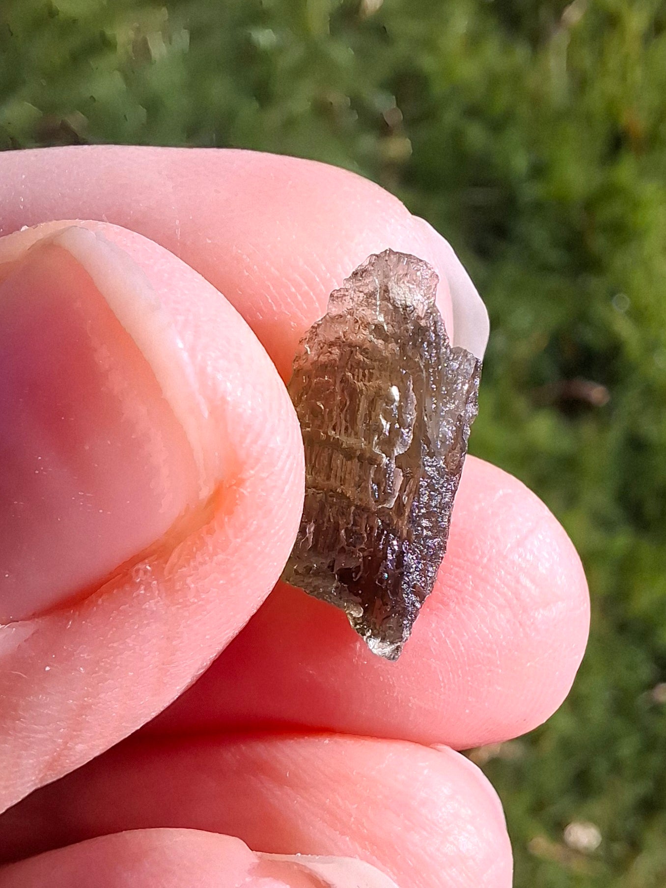 Moldavite Piece, 0.88g, Tektite (Ref: 1333)