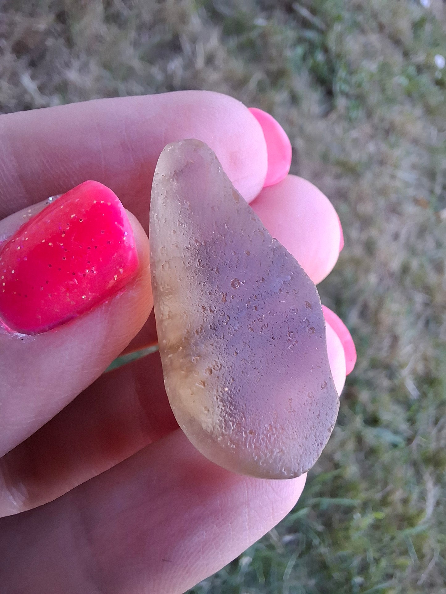 Libyan Desert Glass (darker) Piece, 7.38g, Tektite (Ref: L1375)