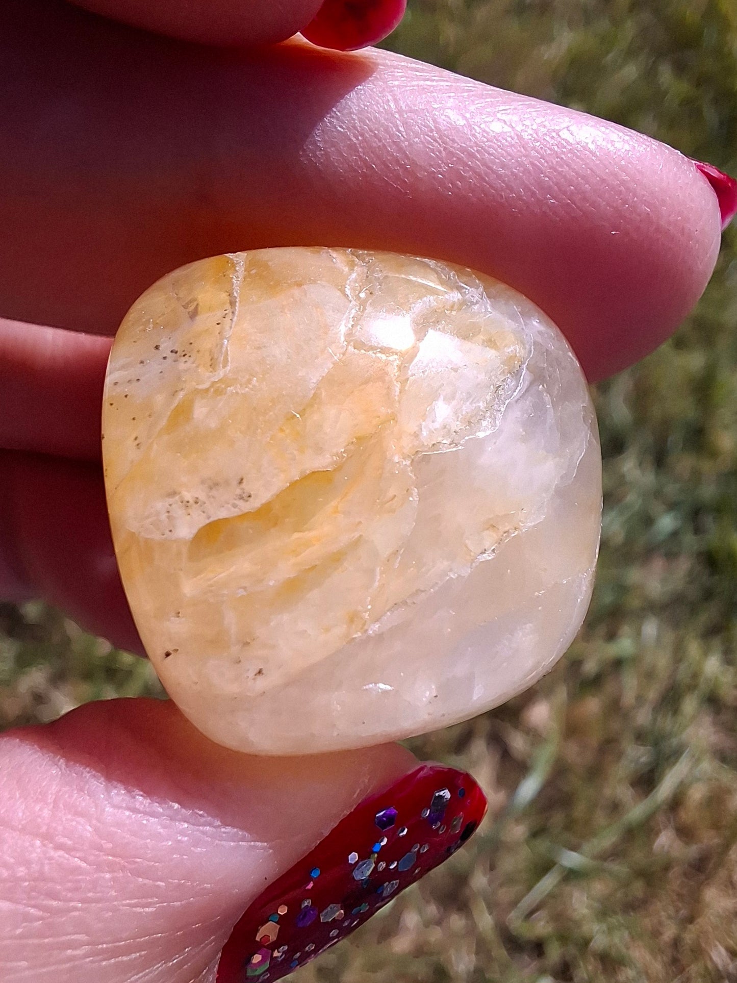 Golden Healer, Tumble Stone, Crystal (Ref: T189)