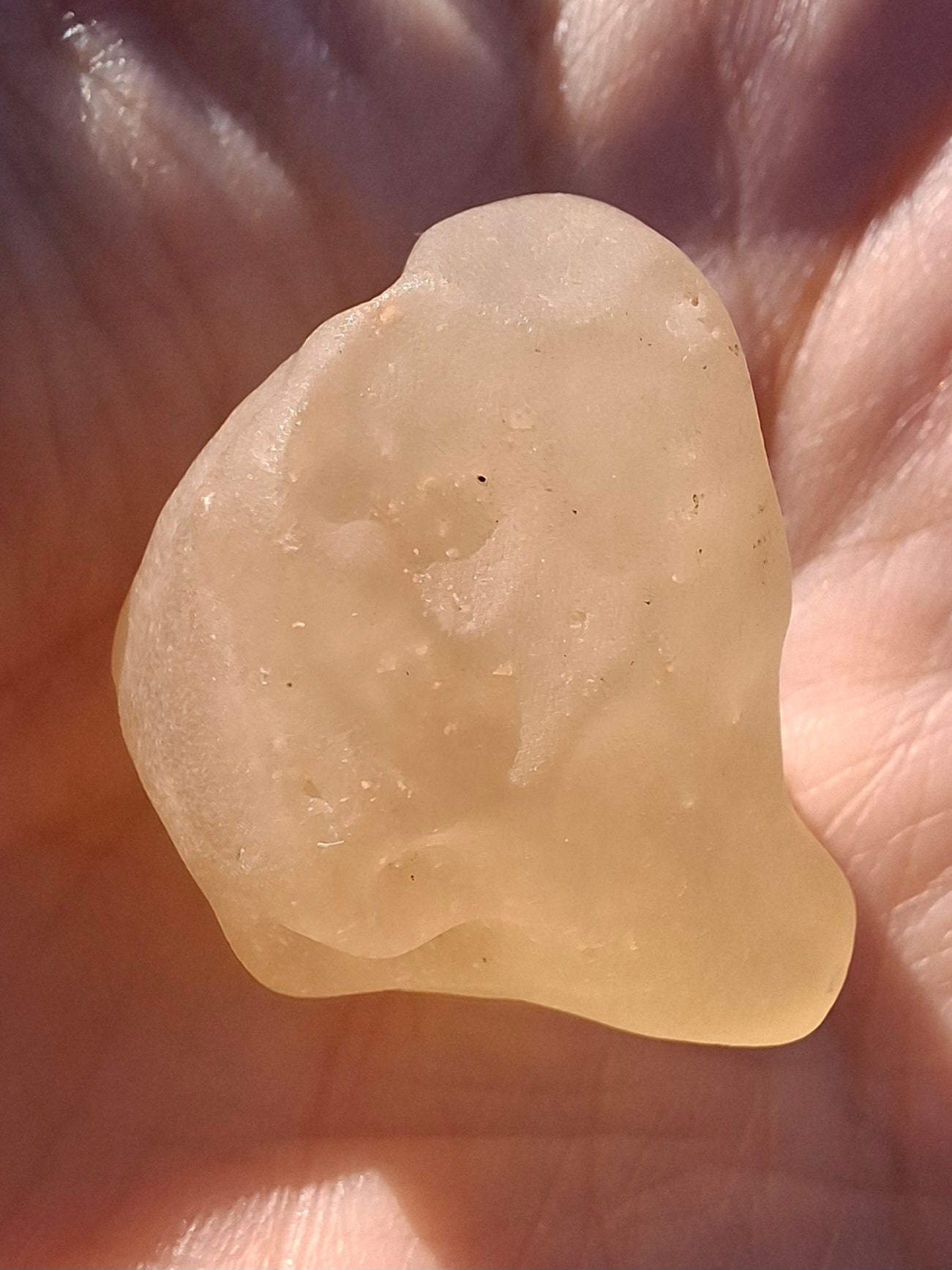 Libyan Desert Glass Piece, 12.90g, Tektite (Ref: LE243)