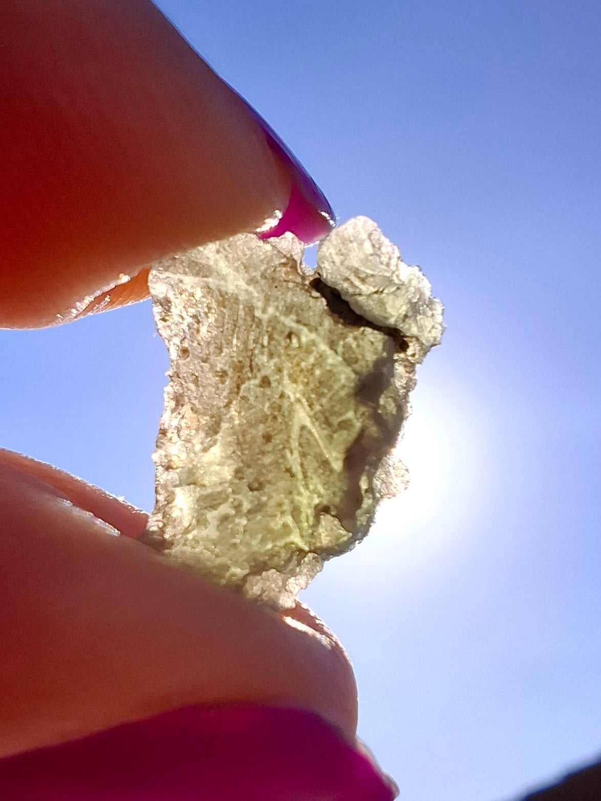 Moldavite Piece, 0.78g, Tektite (Ref: 1451)
