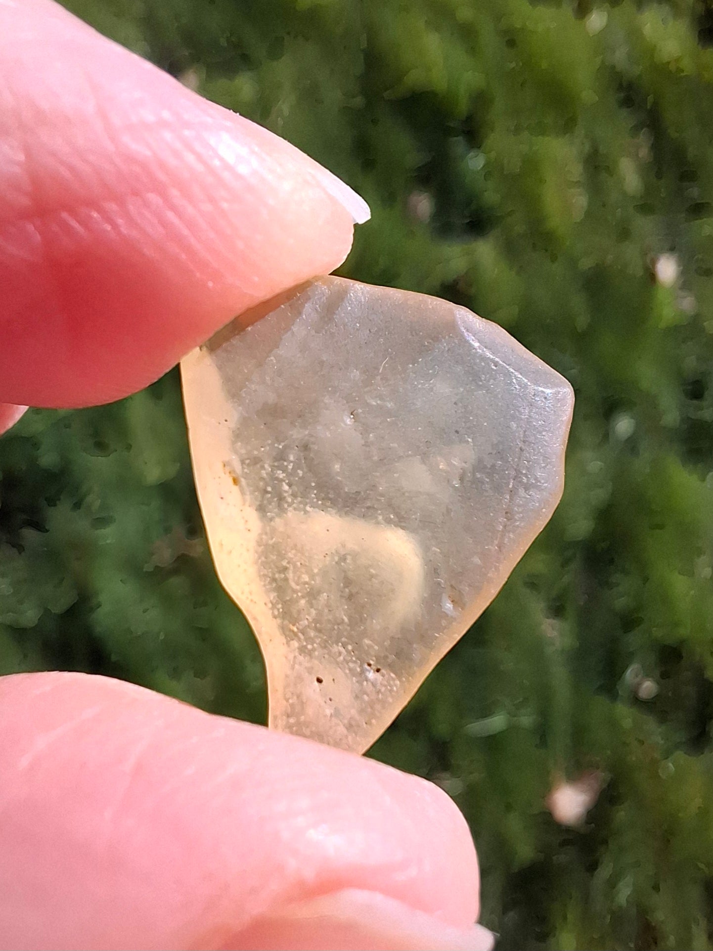 Libyan Desert Glass small Piece, 1.10g, Tektite (Ref: L1349)