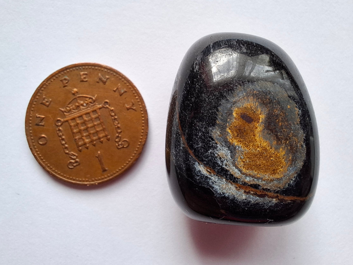 Blue Tigers Eye, Tumble Stone, Crystal (Ref: T21)