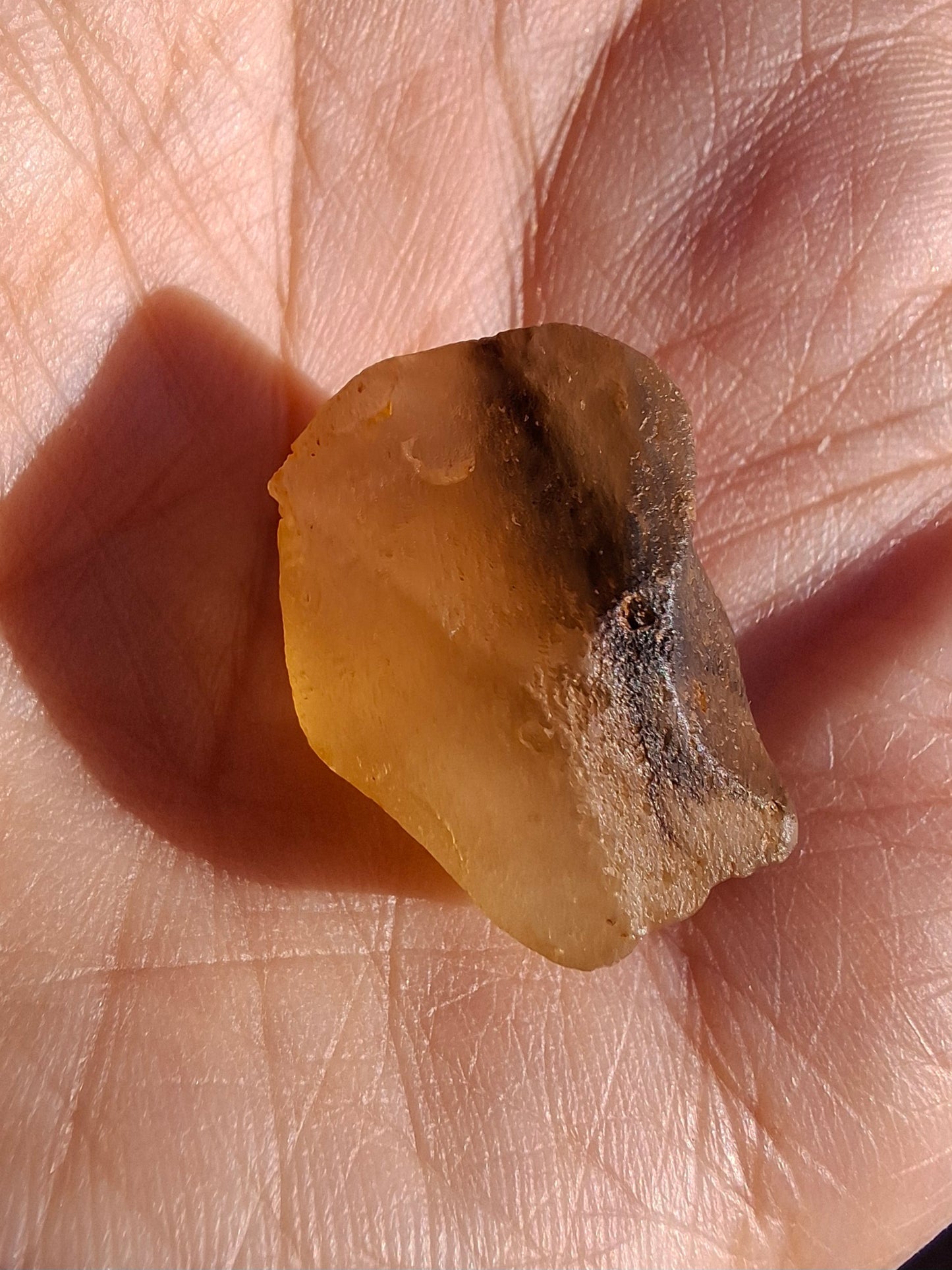 Libyan Desert Glass (darker) Piece, 4.70g, Tektite (Ref: L1372)