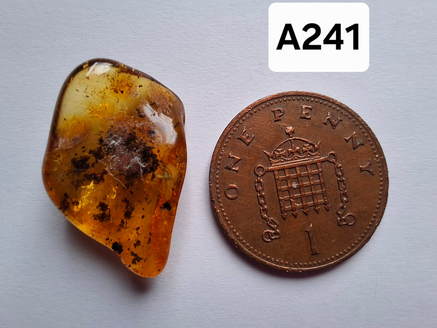 Baltic Amber, 1.13g, Fossil (Ref: A241)