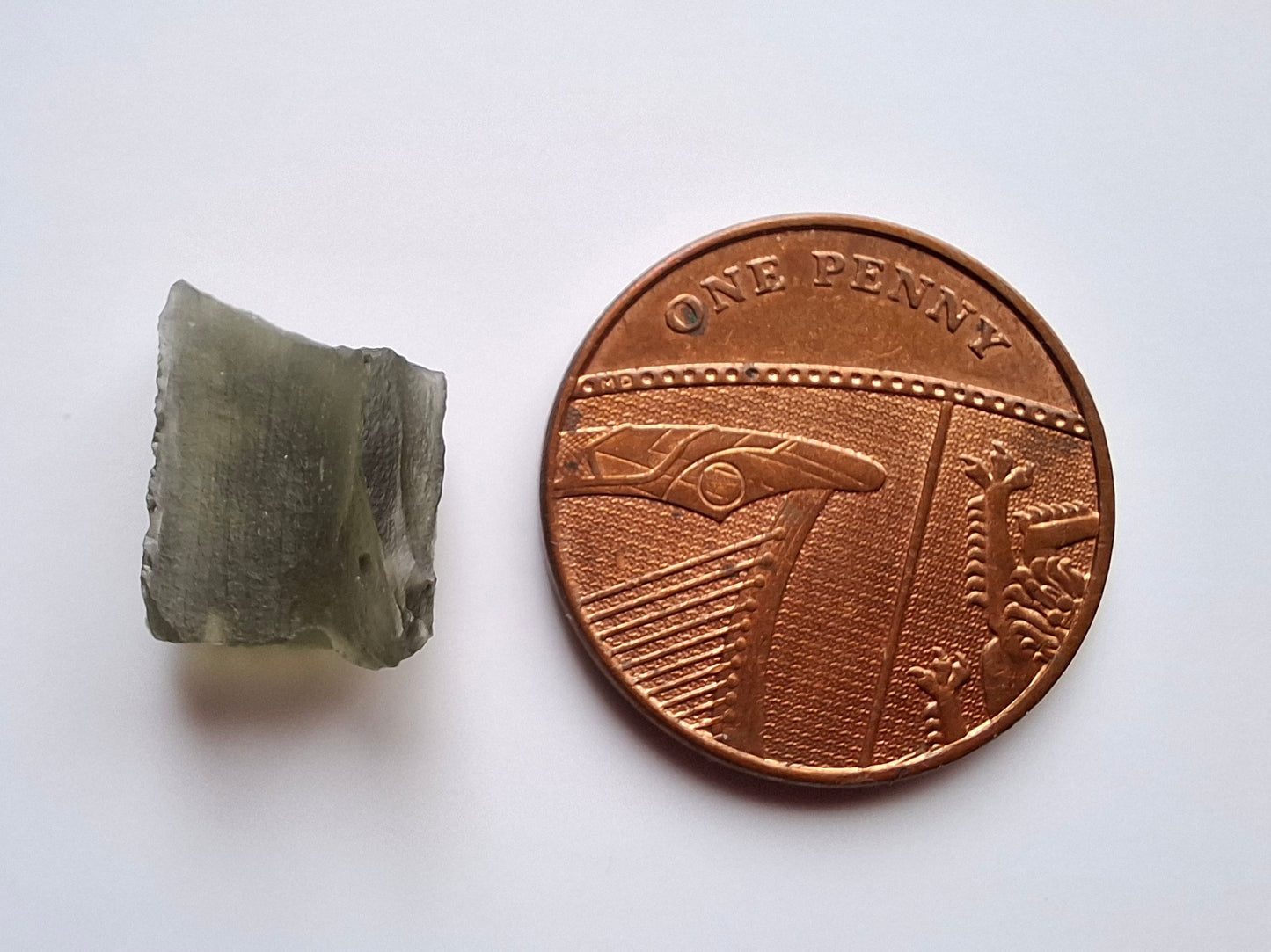 Moldavite Piece, 0.86g, Tektite (Ref: 1406)