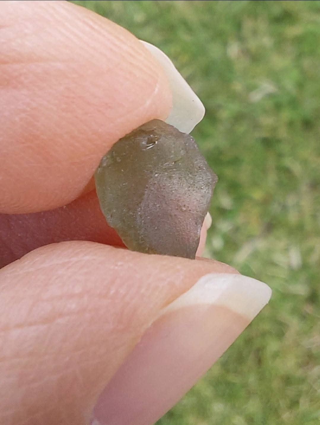 Moldavite Piece, 0.52g, Tektite (Ref: E226)
