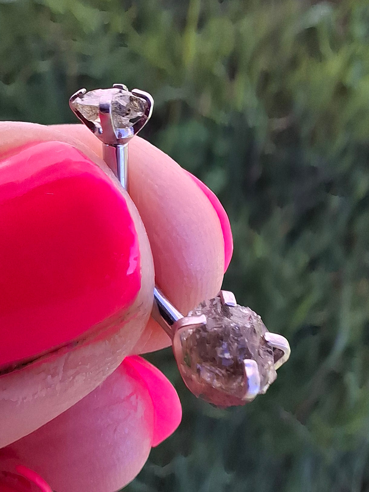 Moldavite (raw) BELLY BAR, 14G, Surgical Steel, Tektite (Ref: BB2)