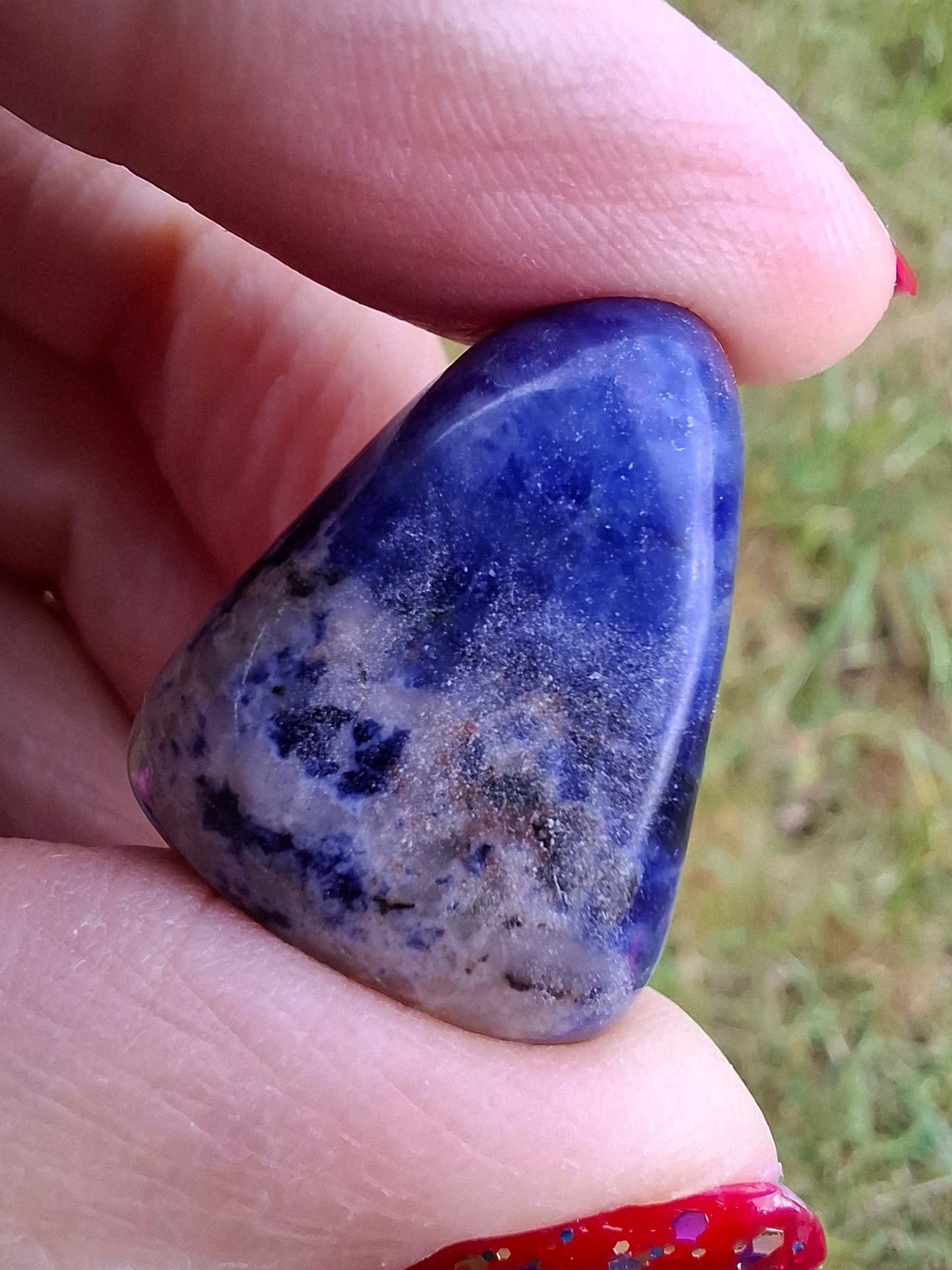 Sodalite, Tumble Stone, Crystal (Ref: T153)