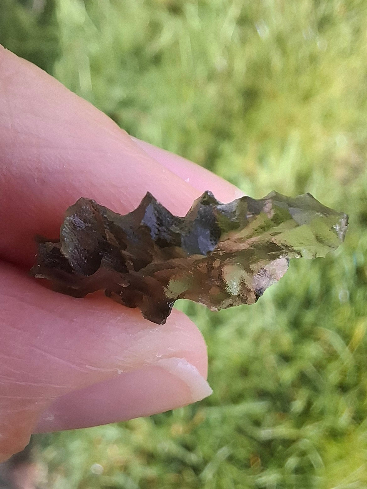Moldavite Piece, JEZKOVNA BESEDNICE, 0.90g, Tektite (Ref: 1282)