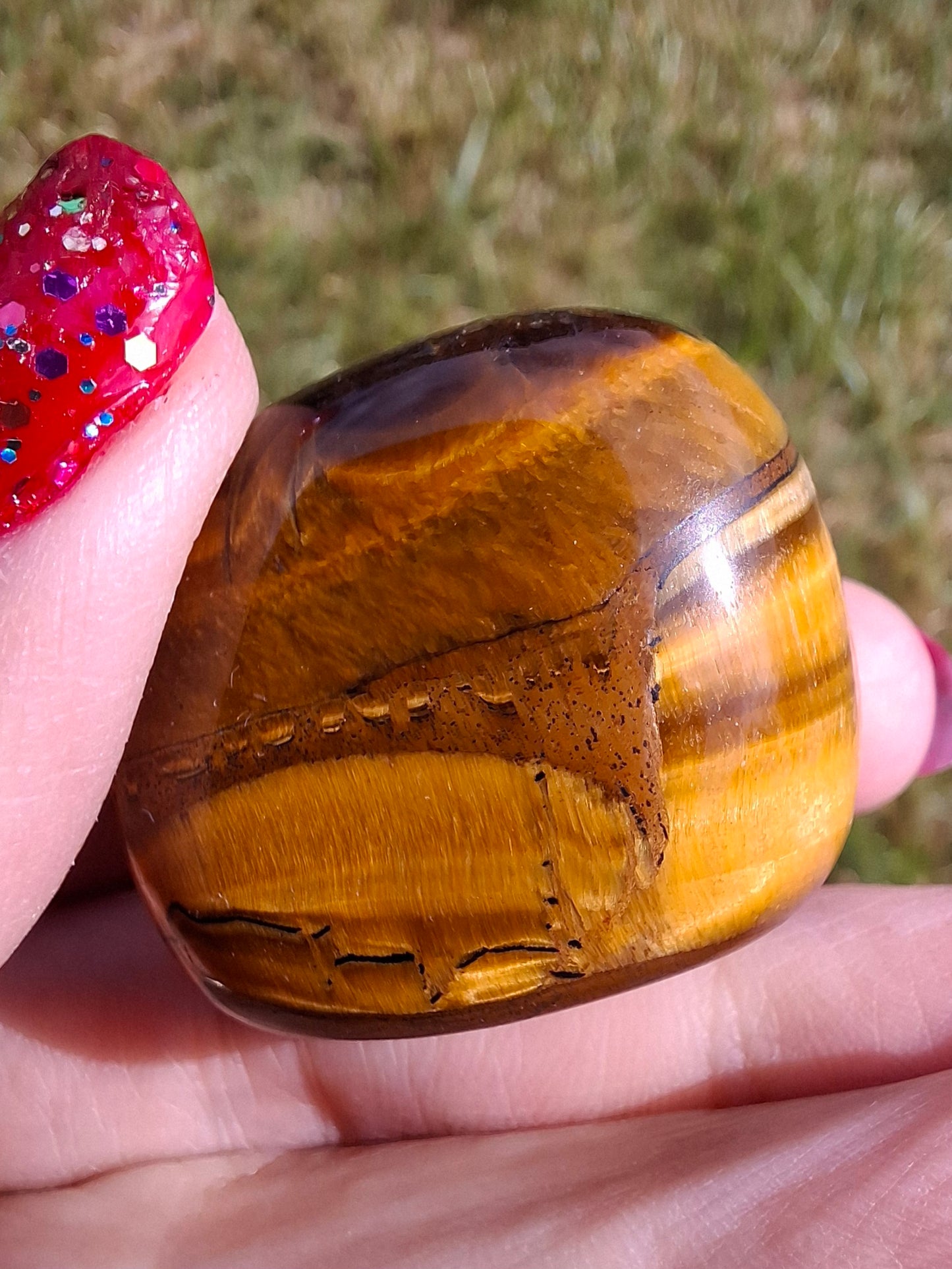 Tigers Eye, Tumble Stone, Crystal (Ref: T134)