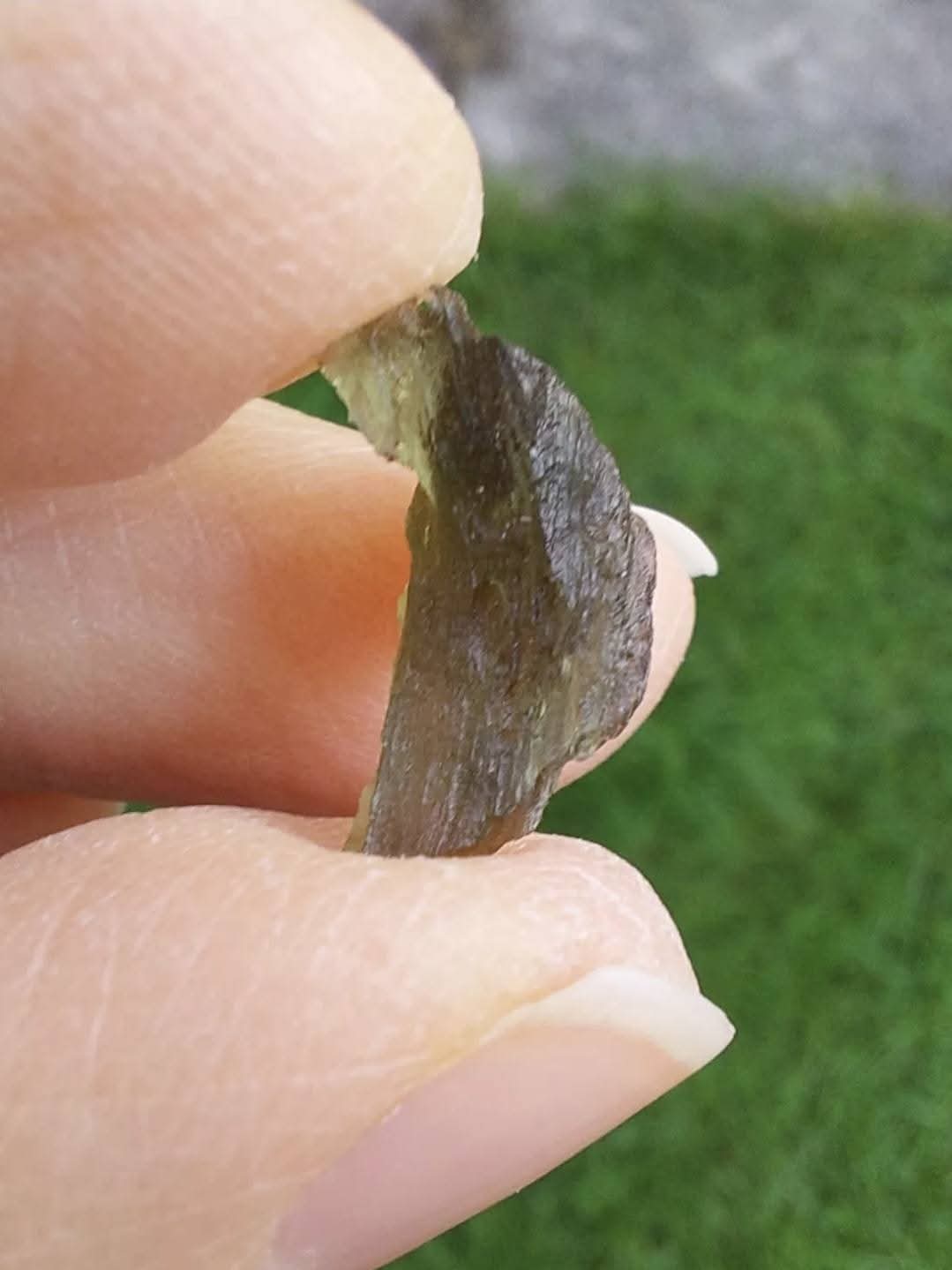 Moldavite Piece, 0.77g, Tektite (Ref: 895)