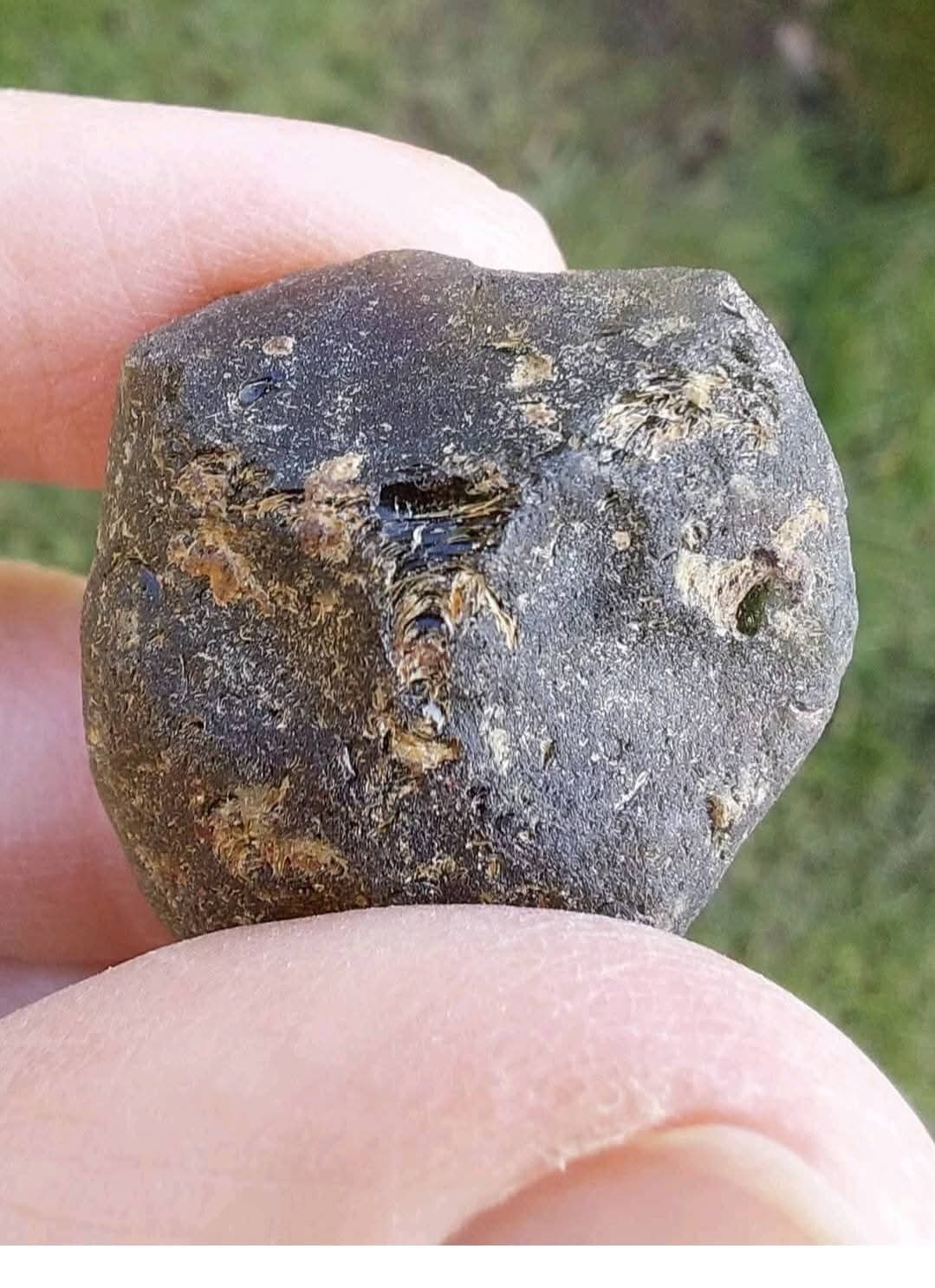 Moldavite Piece, CHLUM FIELD, 15.77g, Tektite (Ref: 1045)