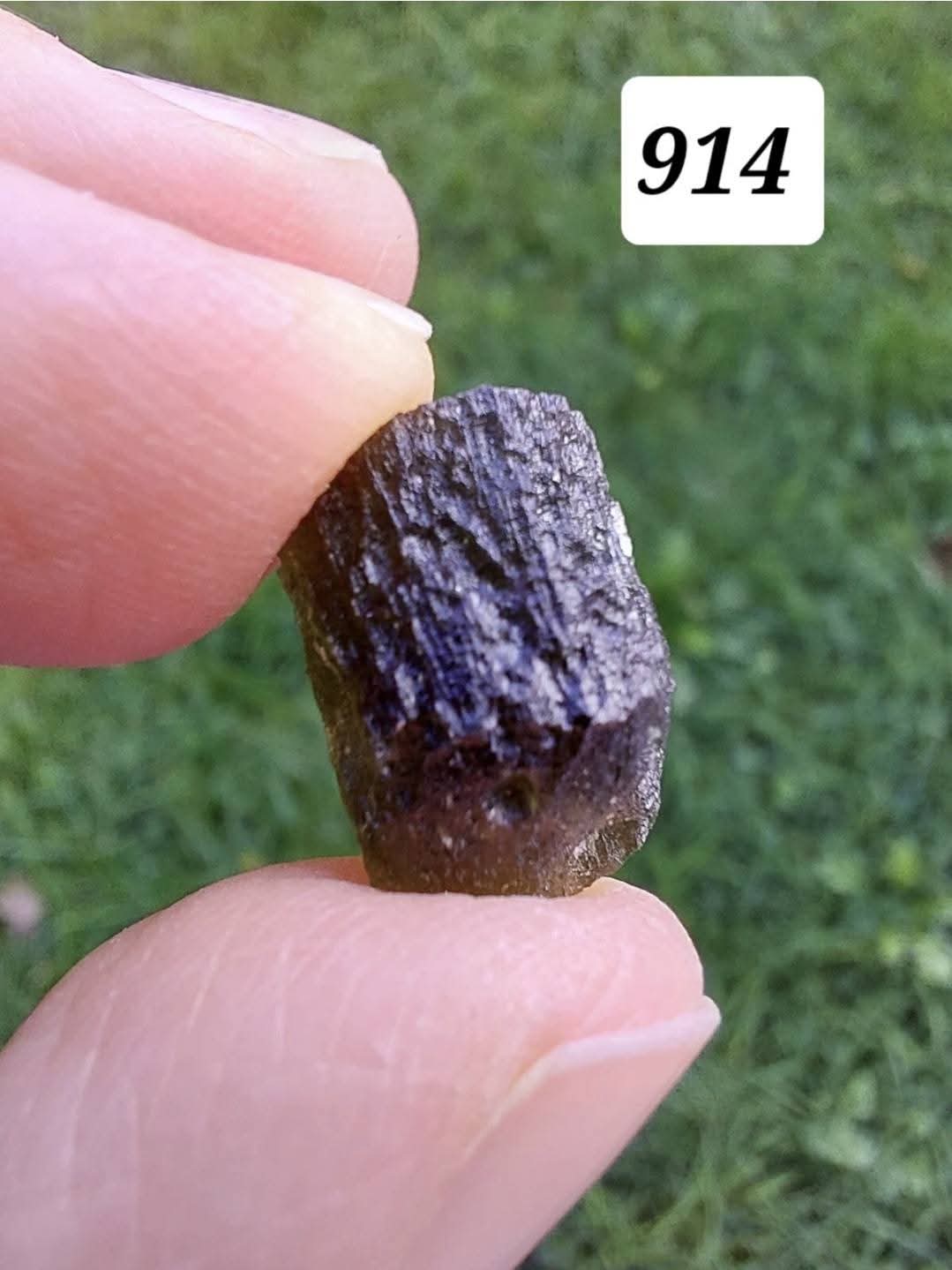 Moldavite Piece, 1.94g, Tektite (Ref: 914)