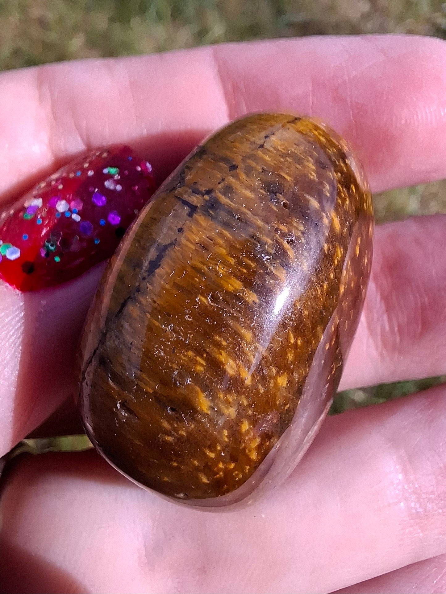 Tigers Eye, Tumble Stone, Crystal (Ref: T129)
