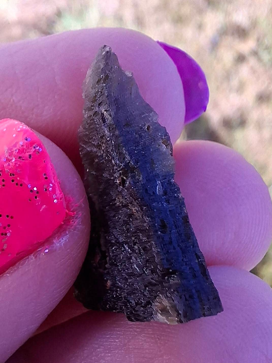Moldavite Piece, 2.28g, Tektite (Ref: 1301)