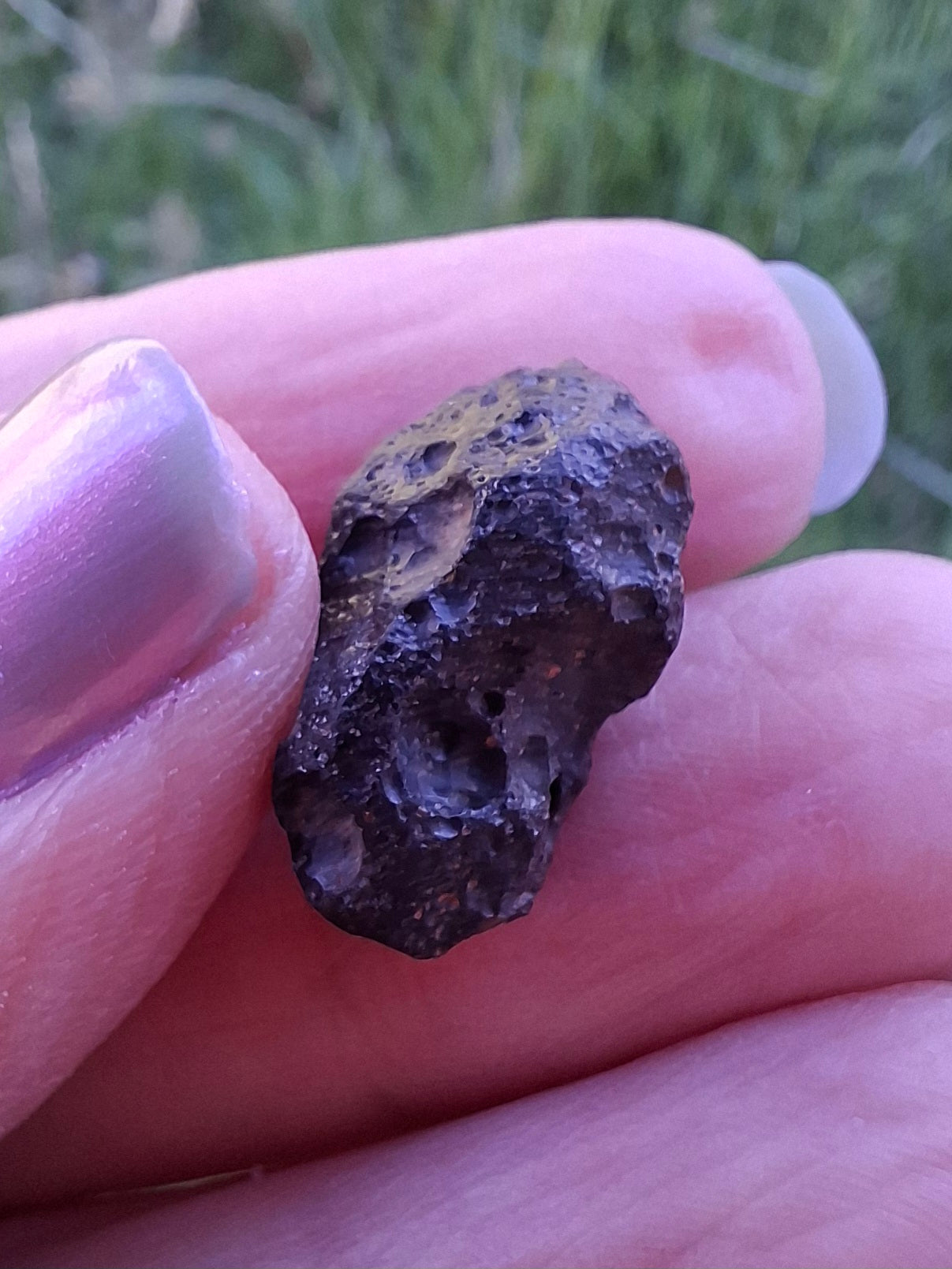Ivory Coast (Ivorite), RAREST TEKTITE IN THE WORLD, 2.76g, Tektite (Ref: IV1)